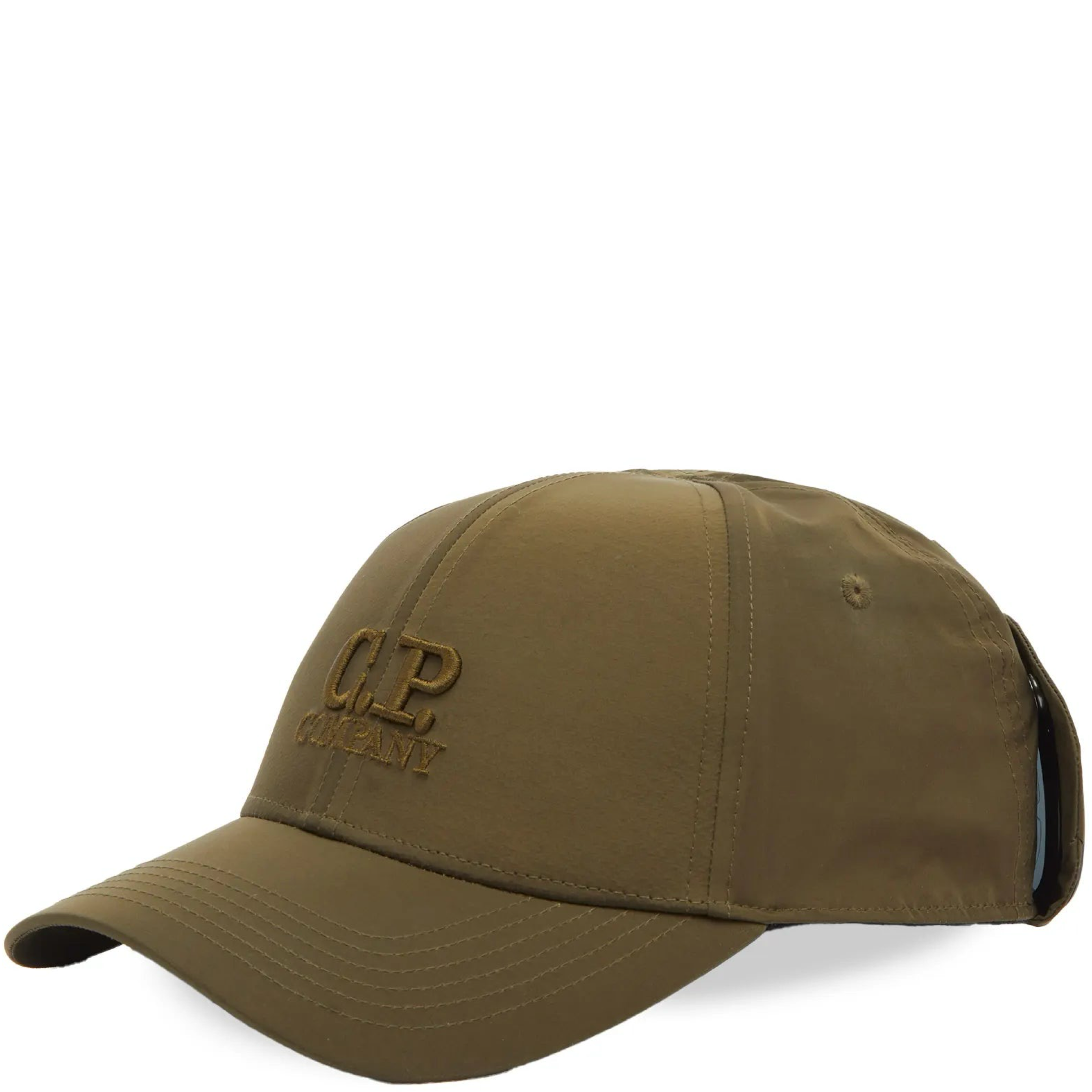 CP Company Chrome R Goggle Cap - Vintage-Inspired Unisex Baseball Hat with Reflective Logo for Urban Fashion & Outdoor Adventures