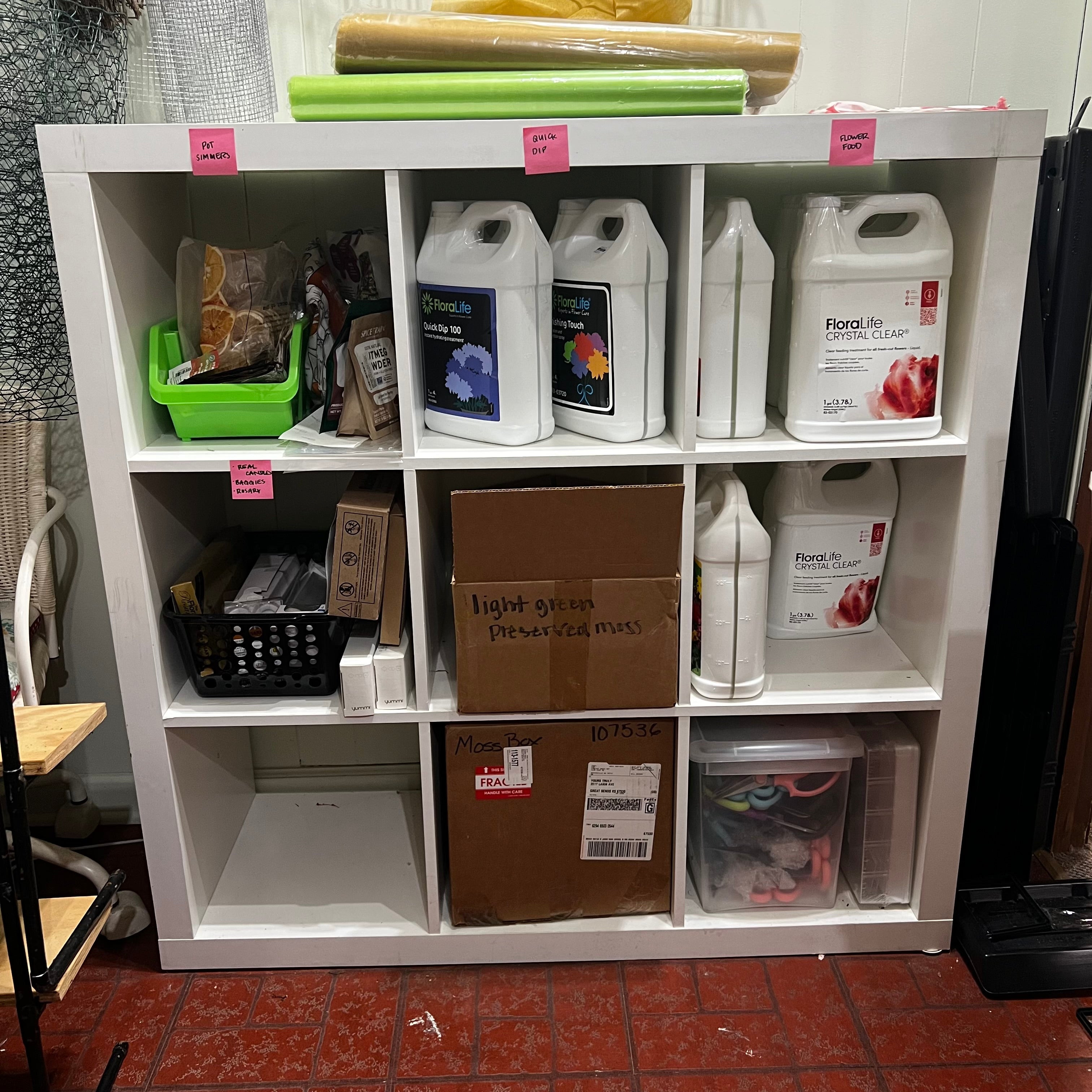 5-Cube White Storage Organizer Shelf - Perfect for Bedroom, Living Room, and Office Organization