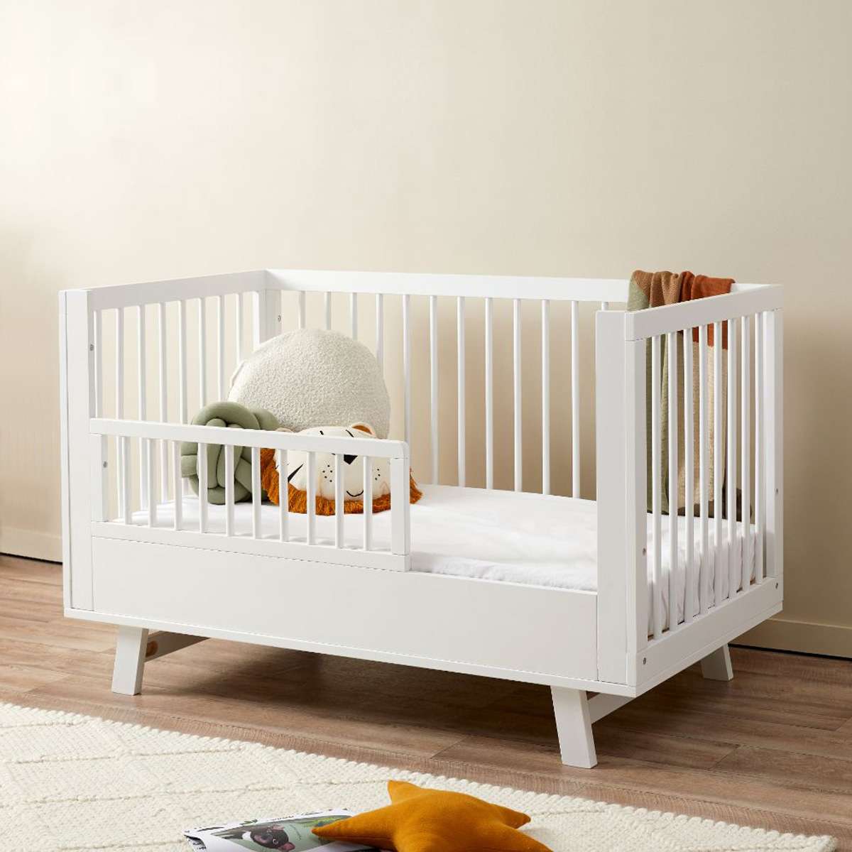 Aspen Cot Toddler Bed Half Frame in White - Safe & Sturdy Wooden Bed for Kids, Perfect for Nursery, Daycare, or Home Use