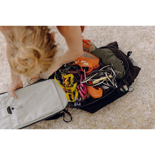 Peak Design 25L Outdoor Backpack - Waterproof Hiking Backpack for Travel & Photography - Durable Black Daypack for Camping, Commuting & Adventure Gear