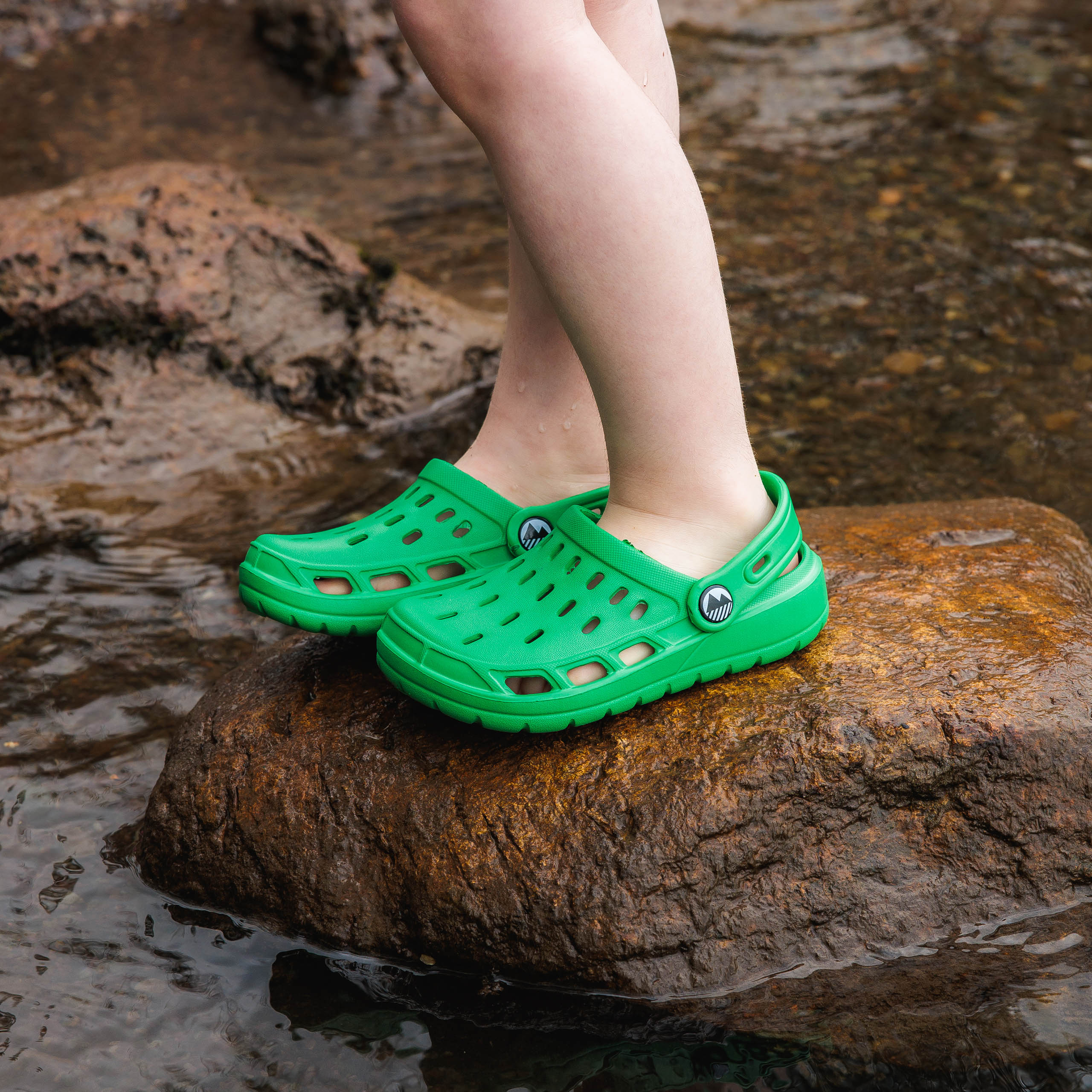 **Breathable Kids' Coniston Clogs - Comfortable & Lightweight Water Shoes for Boys & Girls - Perfect for Beach, Pool, and Outdoor Play**