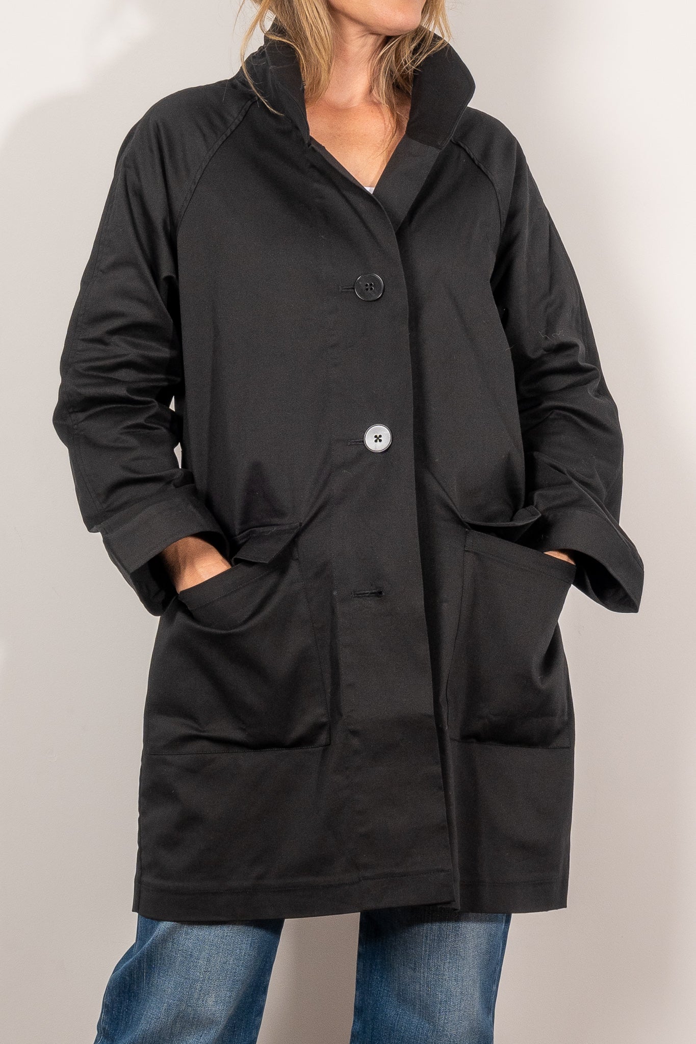 ELK Noorden Waterproof Winter Coat for Men & Women - Insulated Parka with Hood for Extreme Cold Weather - Perfect for Skiing, Snowboarding & Outdoor Adventures