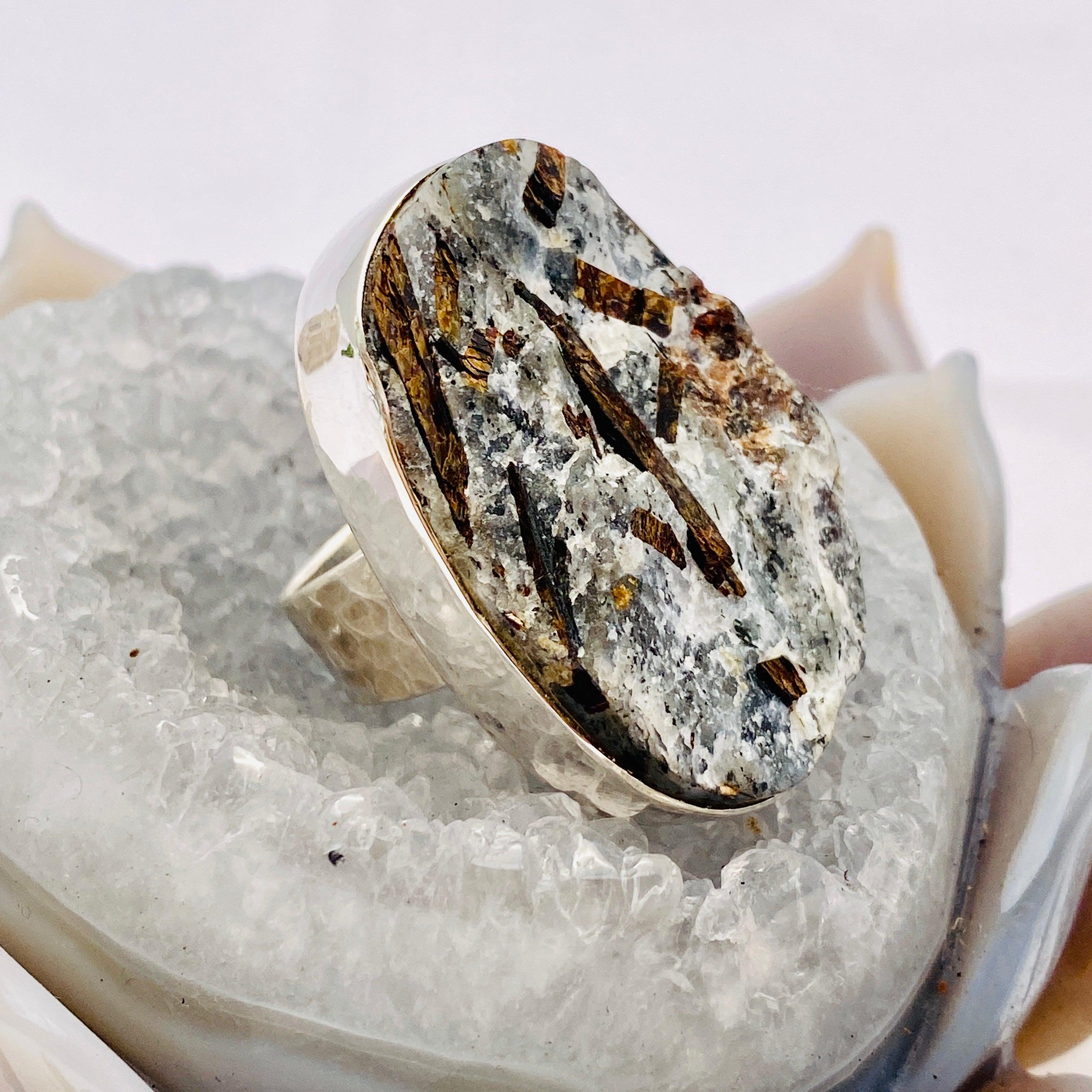 Golden Astrophyllite Oval Ring with Beaten Band - Size 10 - KRGJ1481 - Perfect for Boho Jewelry & Spiritual Healing Gifts