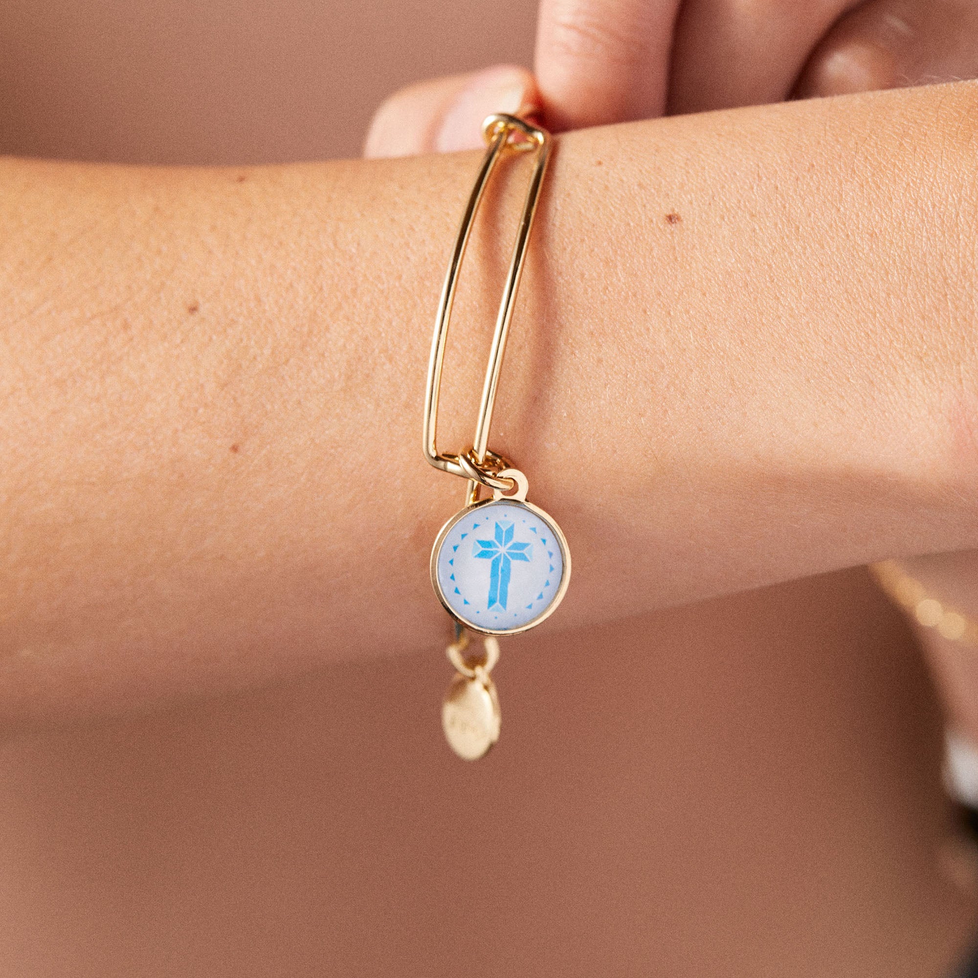 Crystal Cross Charm Bangle Bracelet for Women - Elegant Religious Jewelry Gift for Christmas, Baptism & Church | Stainless Steel Adjustable Wristband