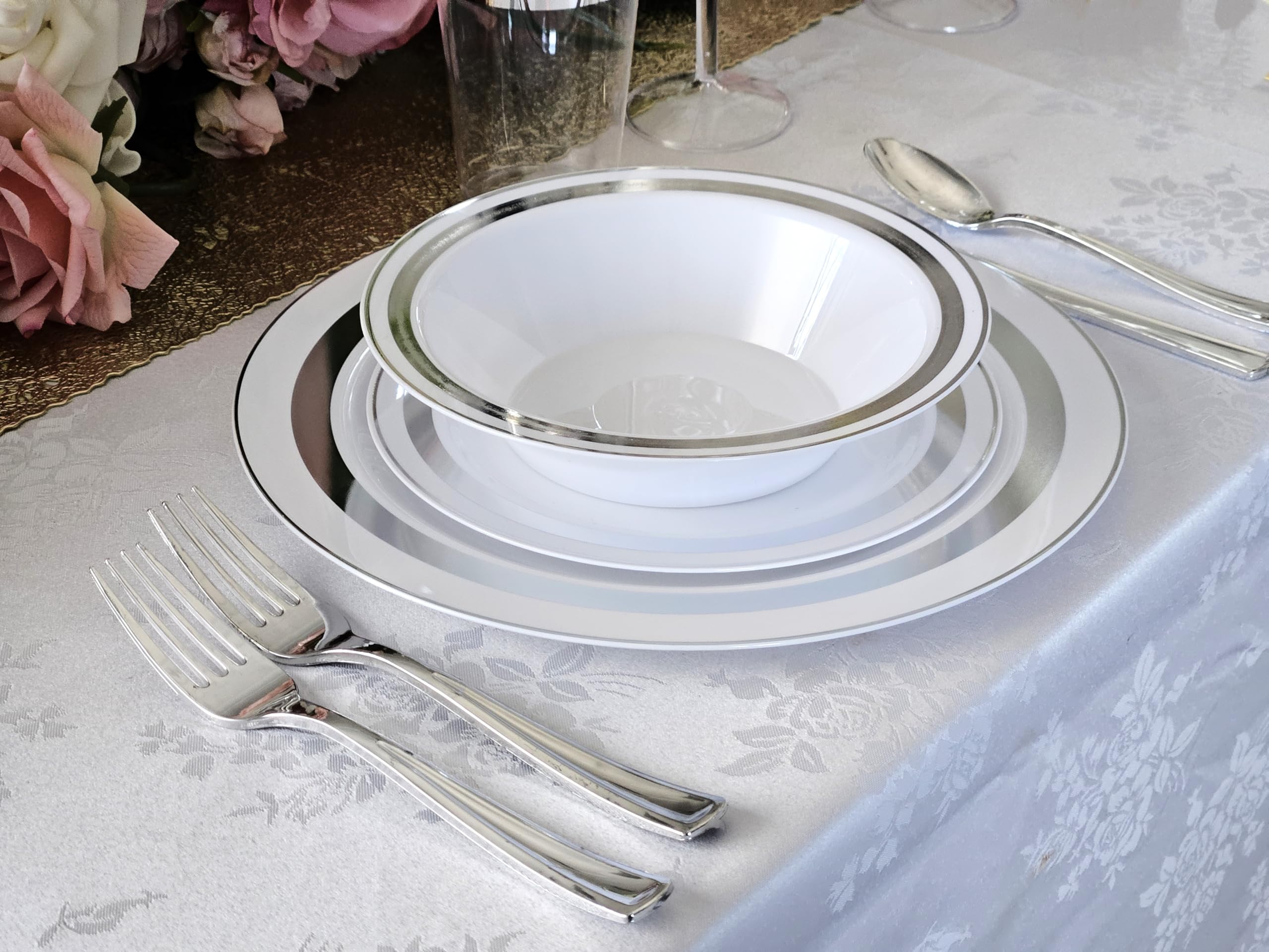 40-Pack Heavyweight Disposable Plastic Plates for Weddings & Parties - 10.5'' Dinner Plates in Elegant Soleil White & Silver - Perfect for Bridal Showers, Birthday Celebrations & Catering Events