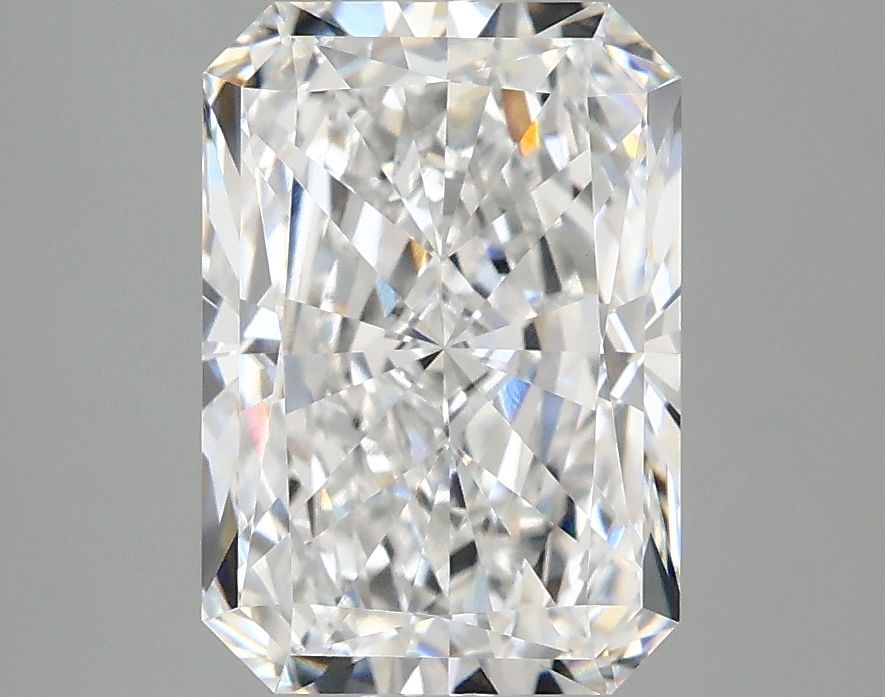 3.01 Carat E VVS2 Radiant Cut Lab-Grown Diamond - Perfect for Engagement Rings & Luxury Jewelry