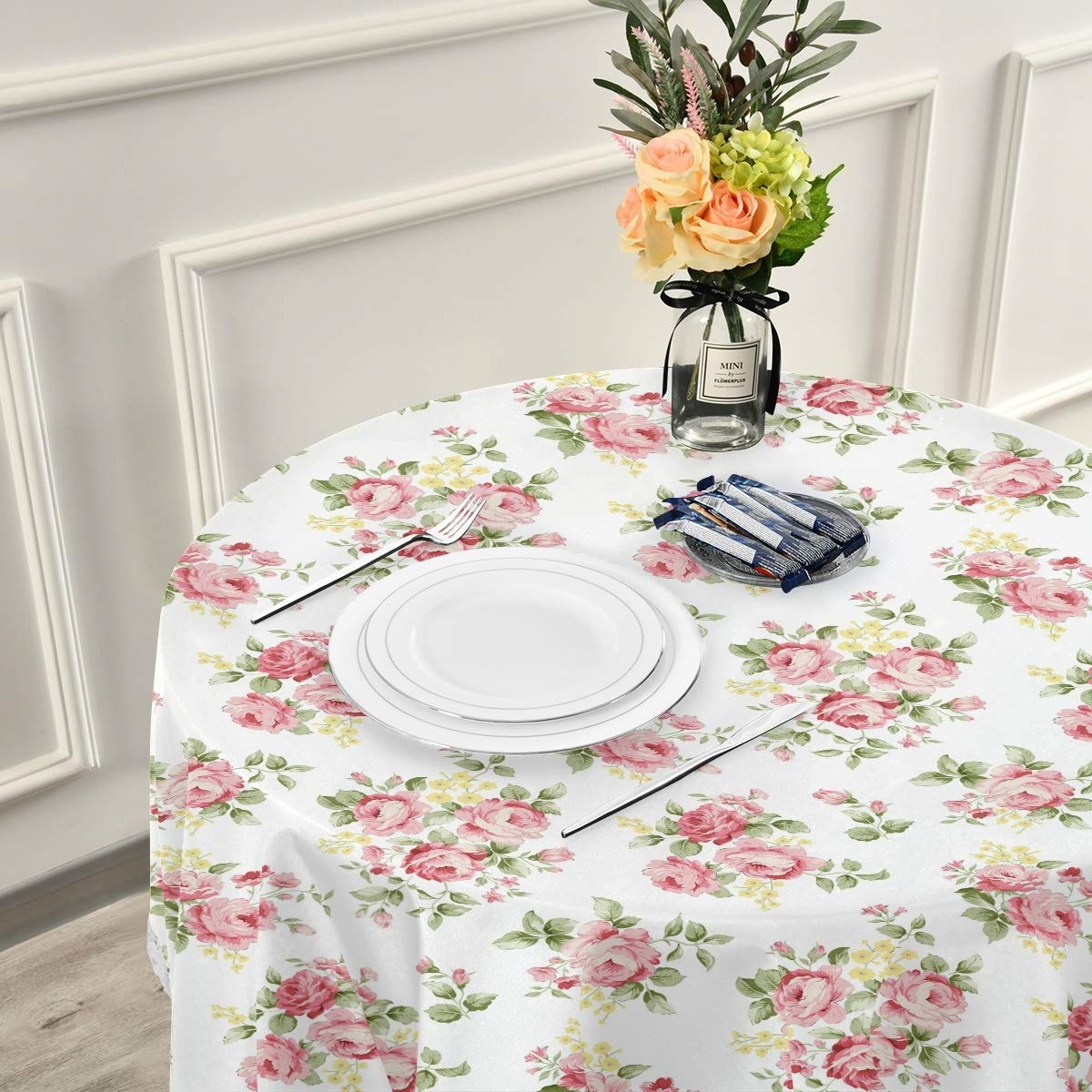 Senya Round Pink Rose Floral Tablecloth - 60 Inch Diameter Polyester Table Cover | Heat & Slip Resistant | Perfect for Holiday Dining, Thanksgiving, Christmas Decor & Outdoor Picnics | Elegant Table Setting for Parties & Home Decor