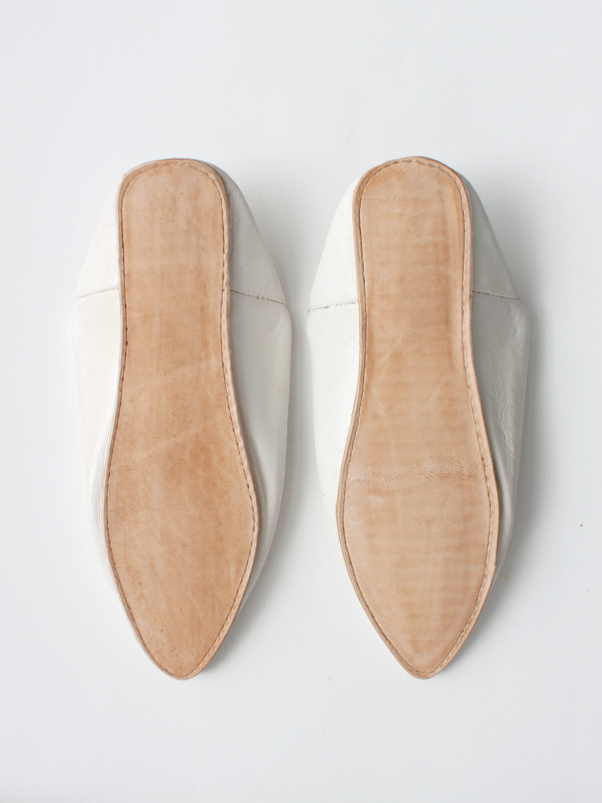 Authentic Moroccan Babouche Slippers - Pointed Toe Leather House Shoes in Antique White | Comfortable Ethnic Footwear for Home, Lounge & Cultural Events