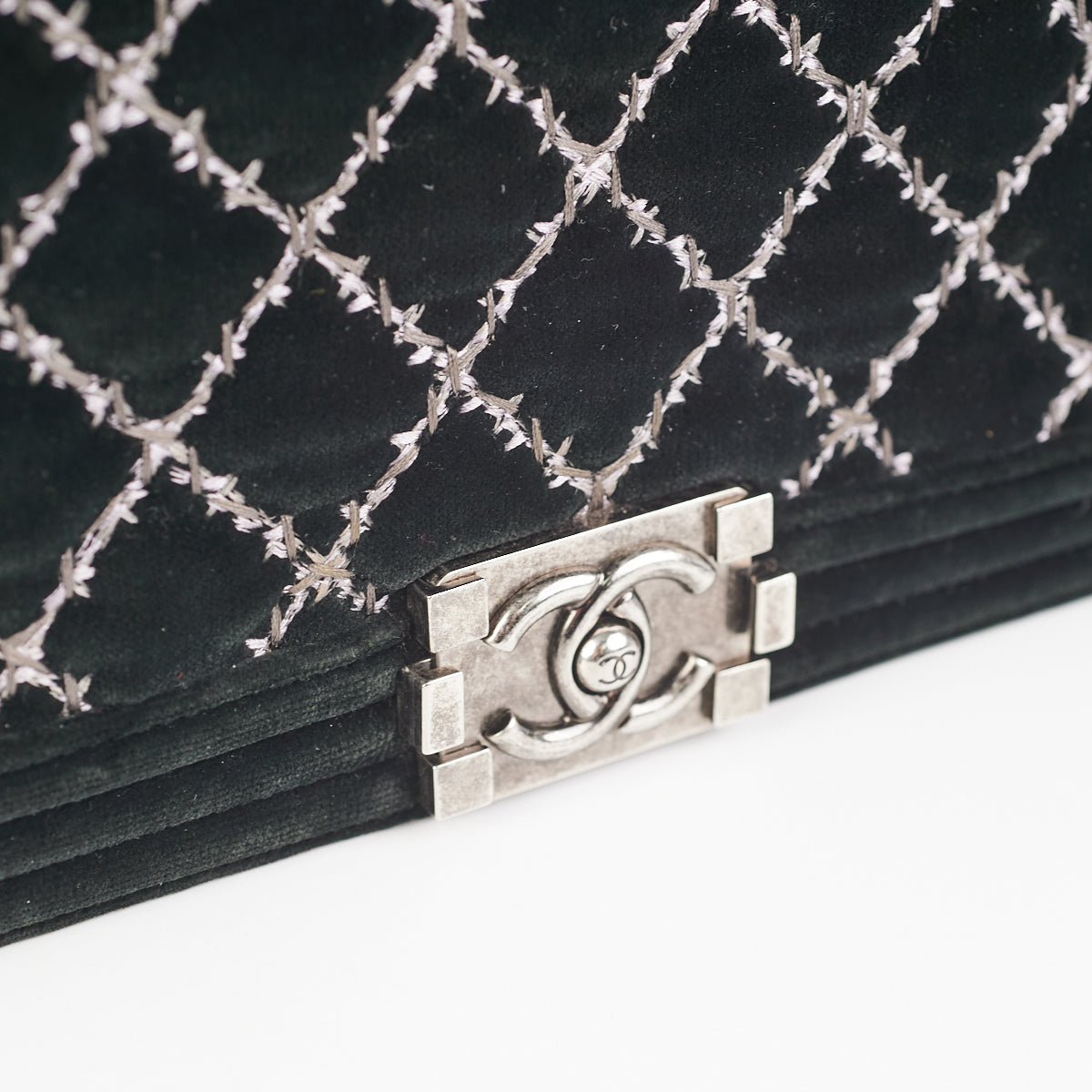 Chanel New Medium Boy Bag in Black Velvet - Luxury Designer Handbag for Women, Perfect for Evening Parties & Special Occasions