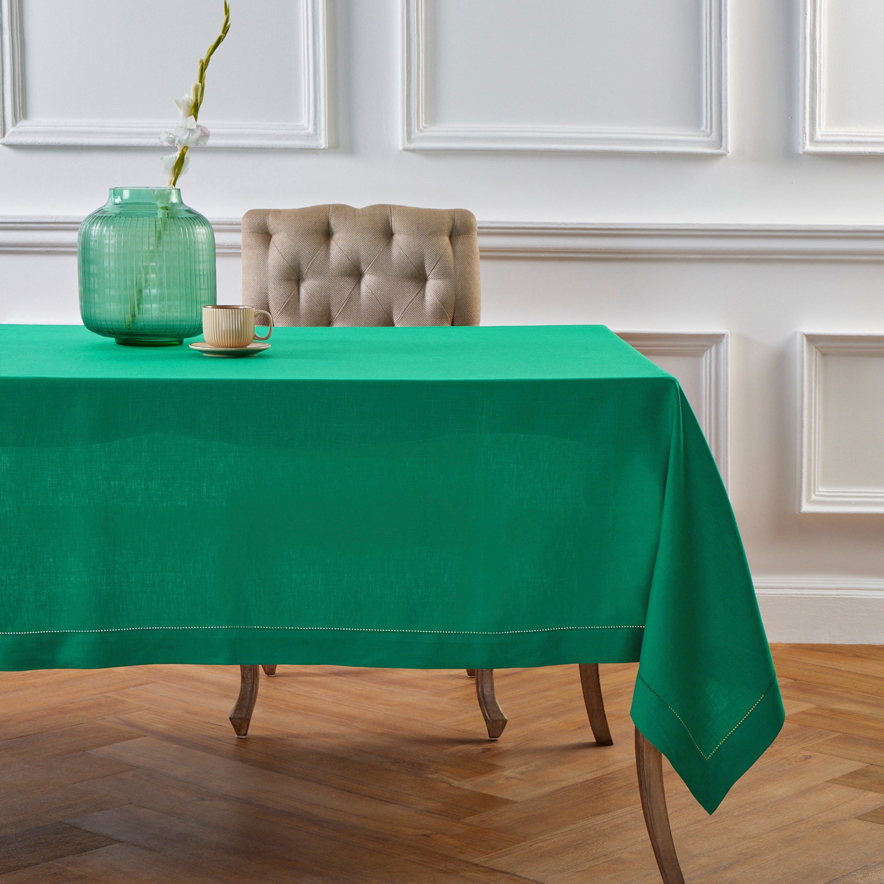 Elegant Classic Hemstitch Tablecloth - Premium Cotton Dining Table Cover for Formal & Casual Settings - Perfect for Weddings, Parties & Everyday Use