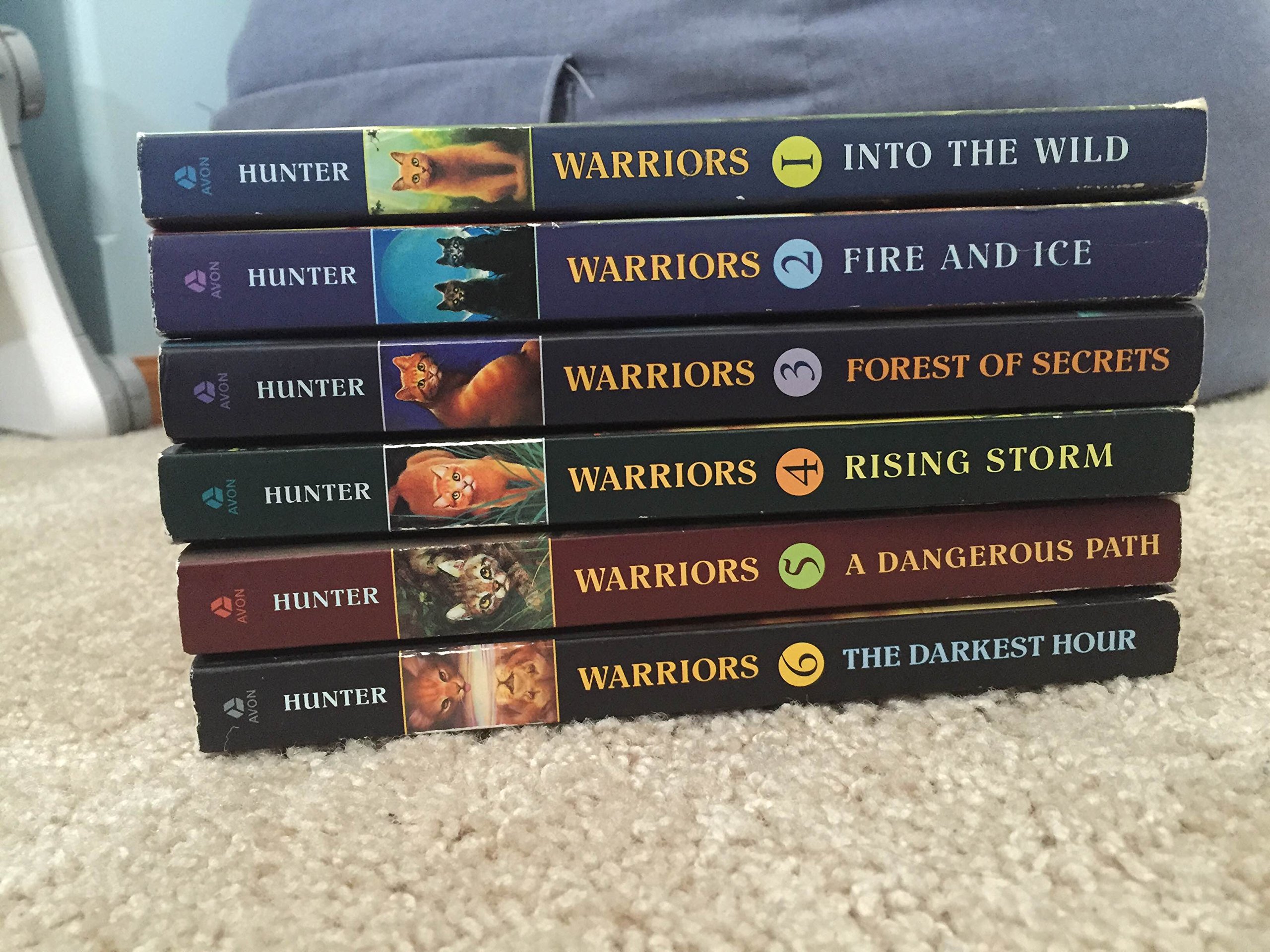 Into the Wild (Warriors, Book 1) - Epic Fantasy Adventure Novel for Kids & Teens - Perfect for Bedtime Reading and Book Club Discussions