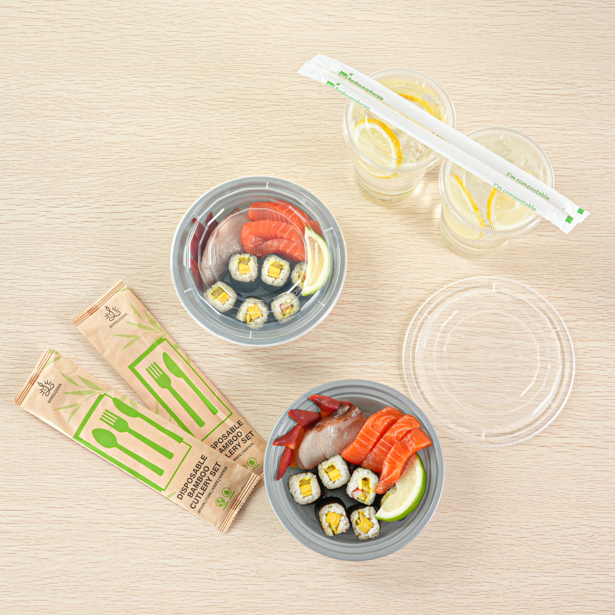16 oz Round Silver Plastic To-Go Containers with Clear Lids - Microwave Safe, 6.25