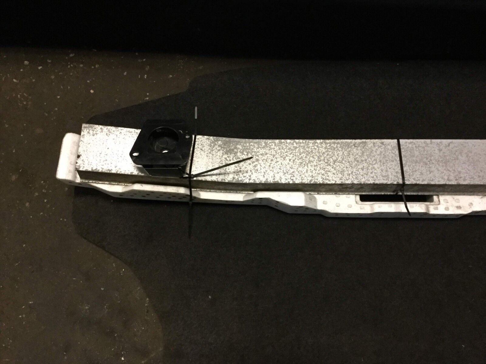 2004-2009 Toyota Prius Rear Bumper Reinforcement Bar with Foam - OEM Replacement Part for Crash Protection & Safety Enhancement | Perfect for Collision Repair & Vehicle Restoration