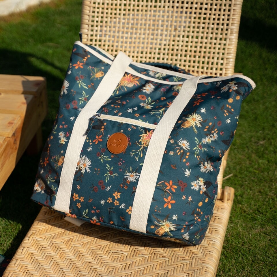 Stylish Native Botanical Beach Bag - Waterproof & Spacious Tote for Women - Perfect for Pool, Travel, and Summer Vacations