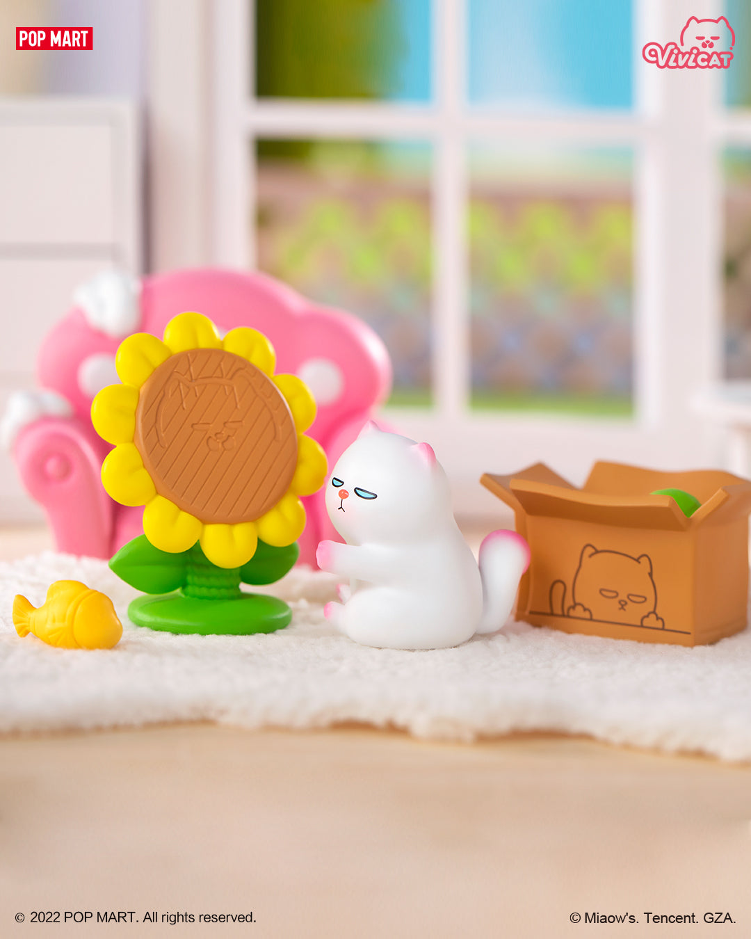POP MART Vivicat Courtyard Series Collectible Figure - Cute Cat Character Prop for Home Decor, Office Display & Anime Collection