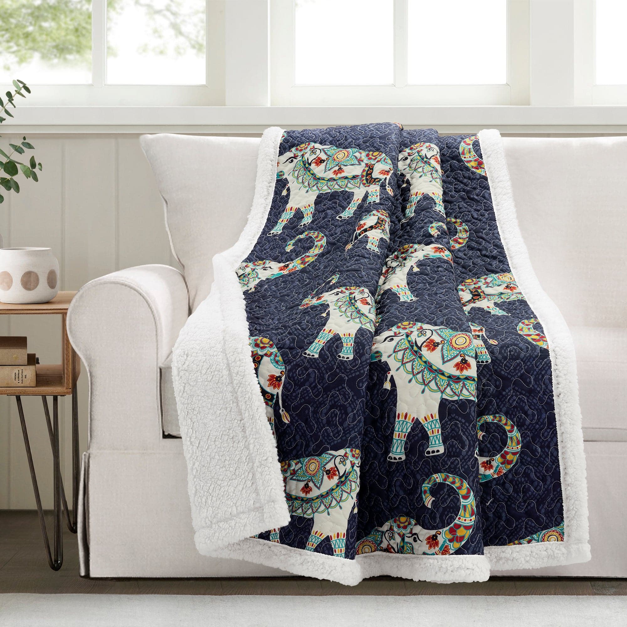 Hati Elephants Sherpa Blanket - Soft & Cozy Flannel Throw for Couch, Bed, and Travel - Perfect for Home Decor, Gifts, and Winter Warmth