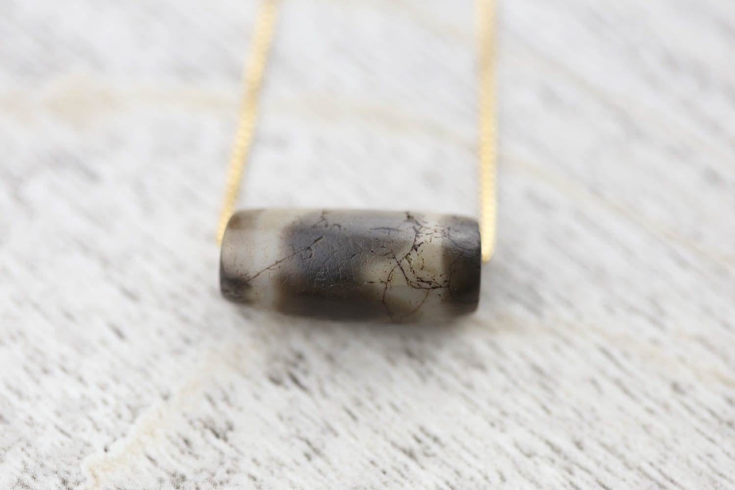 Authentic Ancient Tiger Tooth Dzi Bead Tibetan Buddhist Amulet - Protection & Good Luck Charm for Meditation, Spiritual Healing & Home Blessing