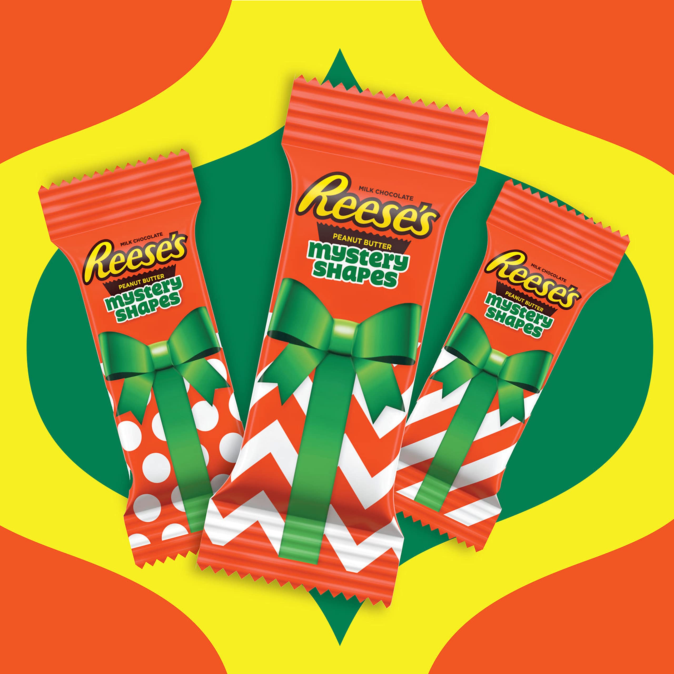 REESE'S Milk Chocolate Peanut Butter Assorted Shapes Holiday Candy - 9.6 oz Bag | Christmas Stocking Stuffers, Office Treats & Party Favors