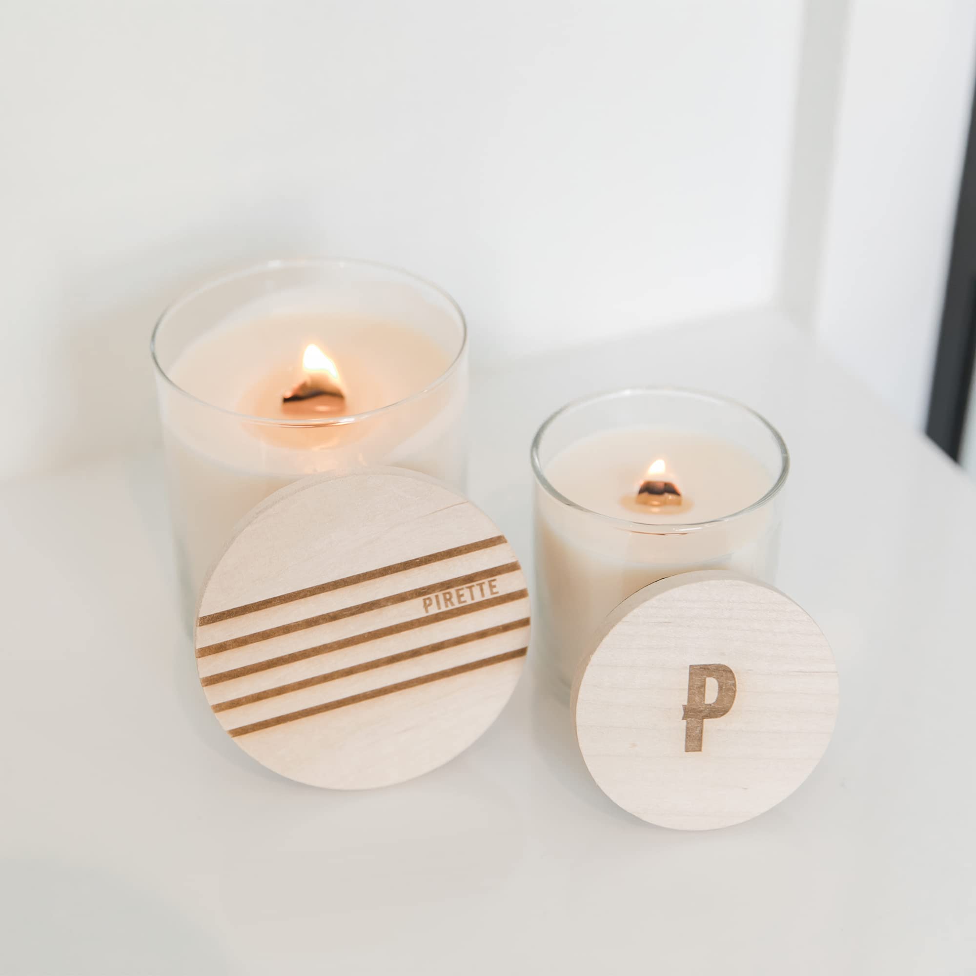 PIRETTE Soy Wax Candle with Wood Wick - Summer Scented Hand-Poured Crackling Candle, 45-Hour Burn Time, 8 Oz - Perfect for Relaxation, Meditation & Home Decor