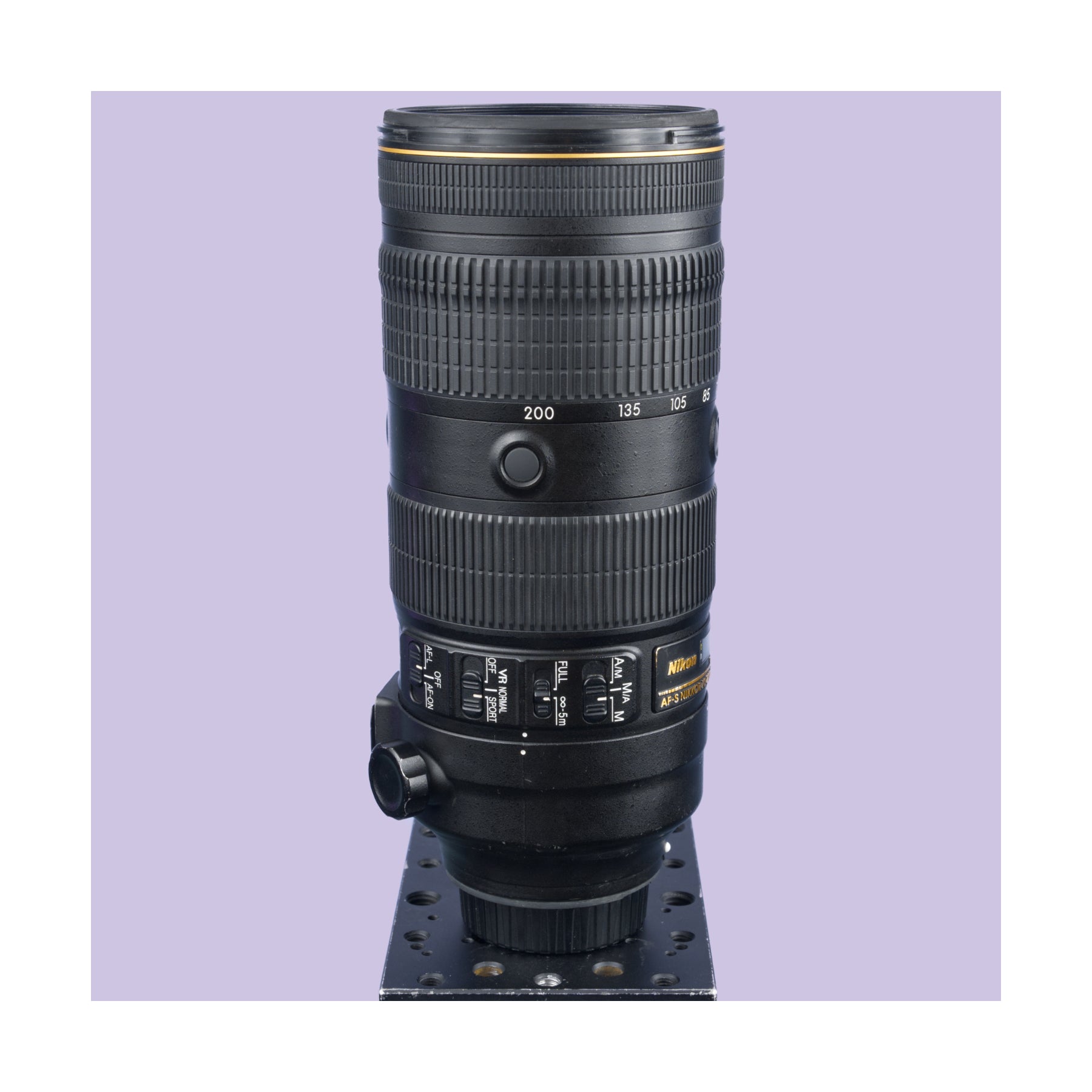 Nikon AF-S NIKKOR 70-200mm f/2.8E FL ED VR Telephoto Zoom Lens - Used (Like New) for Portrait, Sports & Wildlife Photography