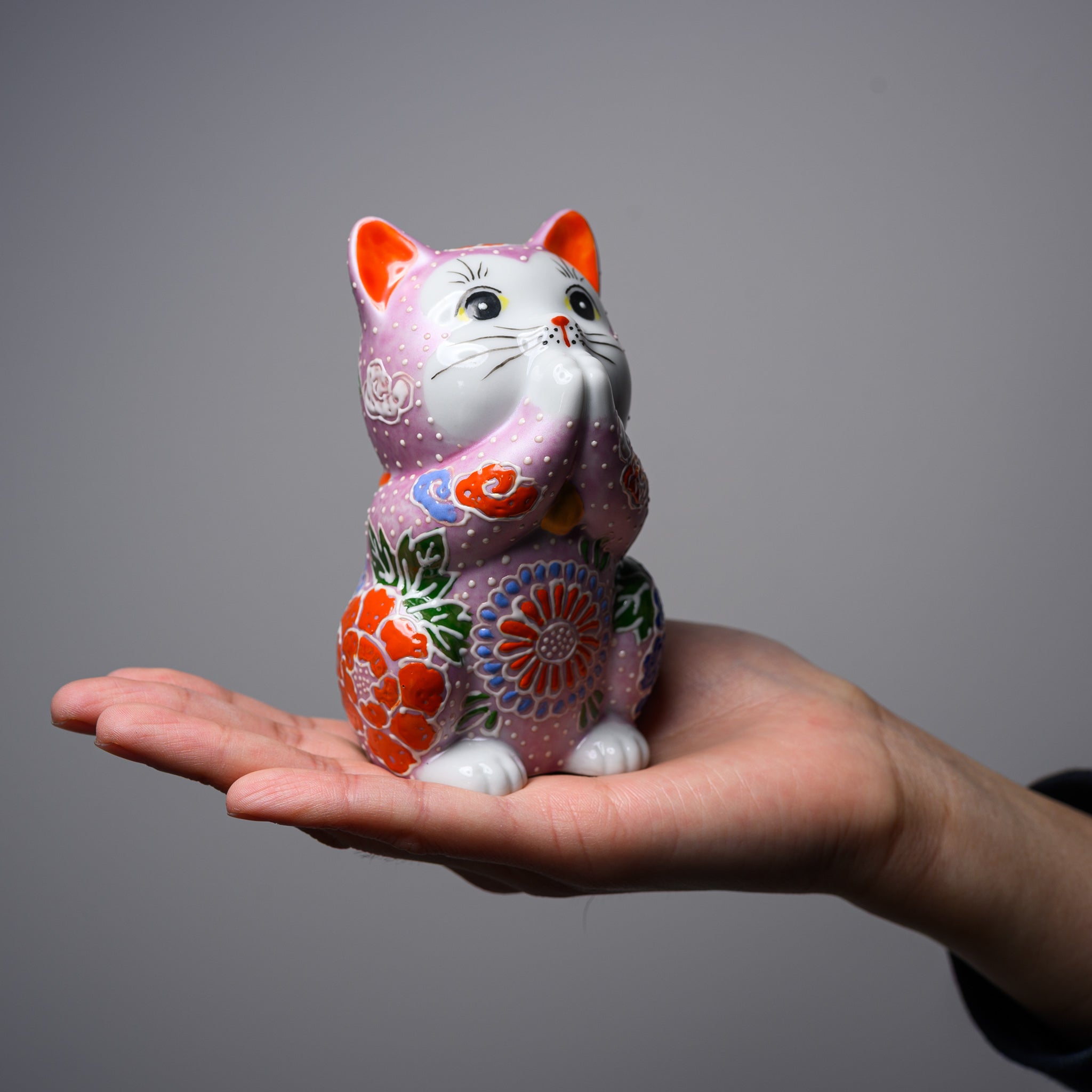 Kutani Ware Pink Beckoning Cat Mimi - Japanese Lucky Cat Ornament for Home Decor & Good Fortune | Perfect for Office Desk, Gift, or Feng Shui