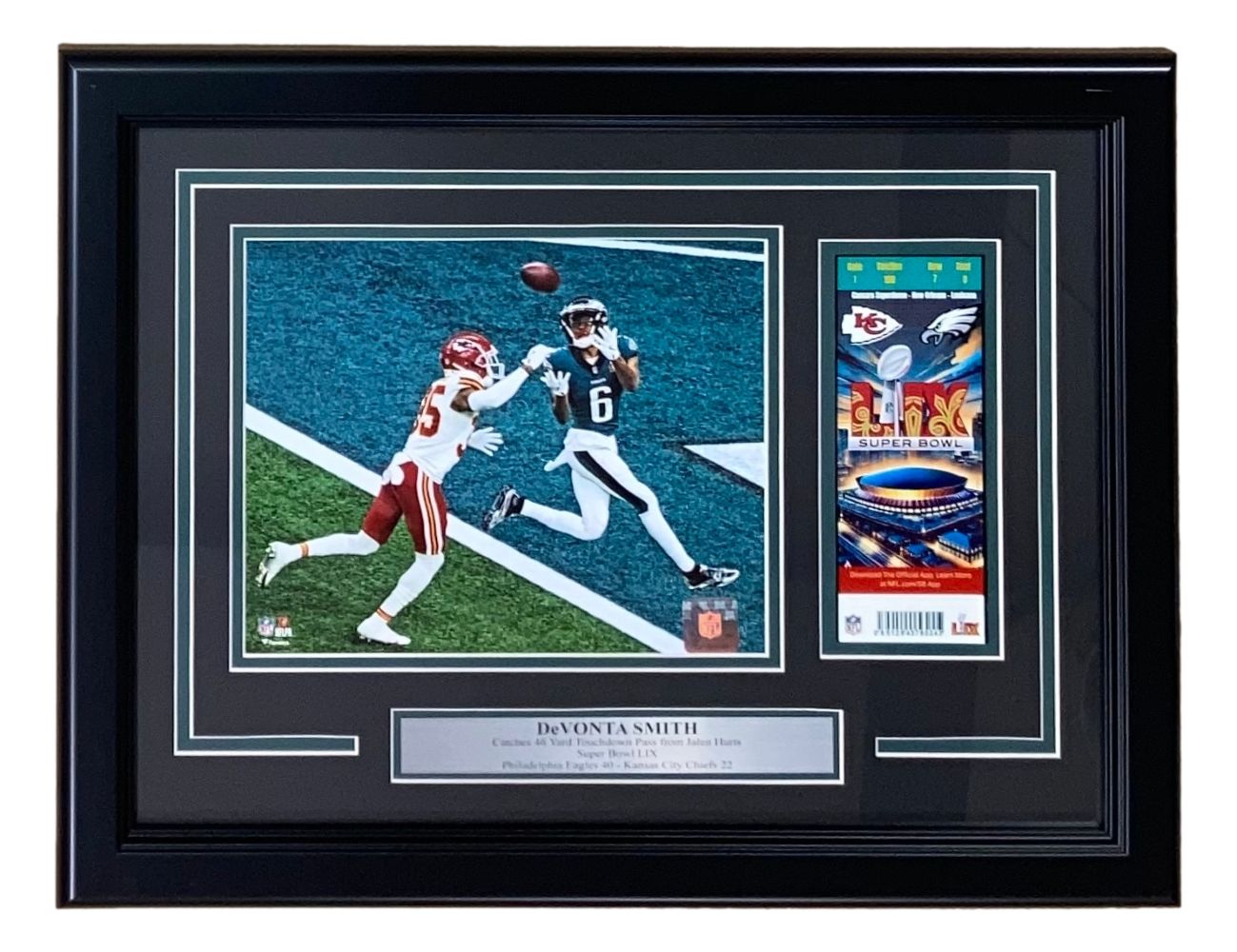 DeVonta Smith Framed 8x10 Eagles Super Bowl 59 Touchdown Photo with Replica Ticket - NFL Memorabilia, Football Fan Gift, Man Cave Decor