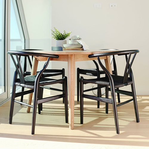 Vicchy 47 Inch Round Dining Table - Solid Oak Wood - Perfect for Kitchen, Dining Room, or Small Space Decor