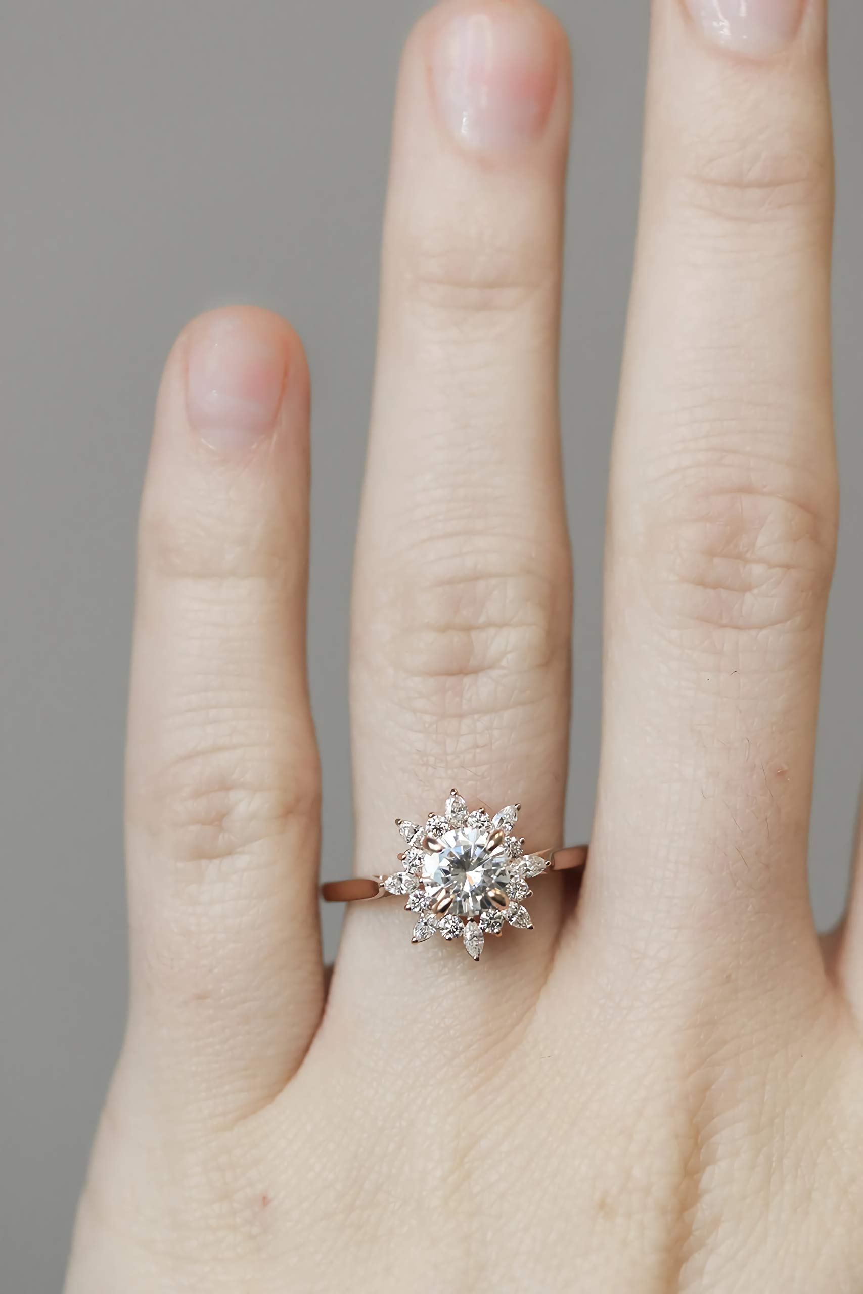 1-3/8 Carat (CTW) Moissanite Engagement Ring in 10K/14K/18K Gold or Platinum Plated Silver - Personalized Women's Wedding Ring for Proposals, Anniversaries & Special Occasions