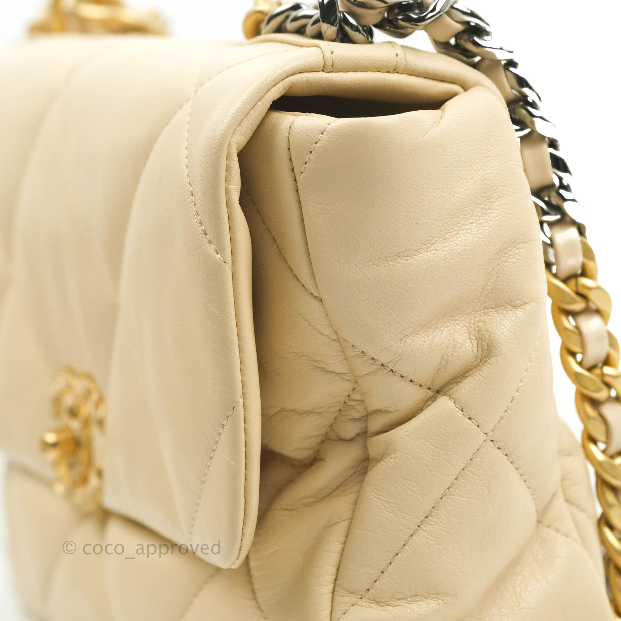 Chanel 19 Medium Flap Bag in Beige Goatskin Leather with Mixed Hardware - Perfect for Work, Travel & Luxury Everyday Use