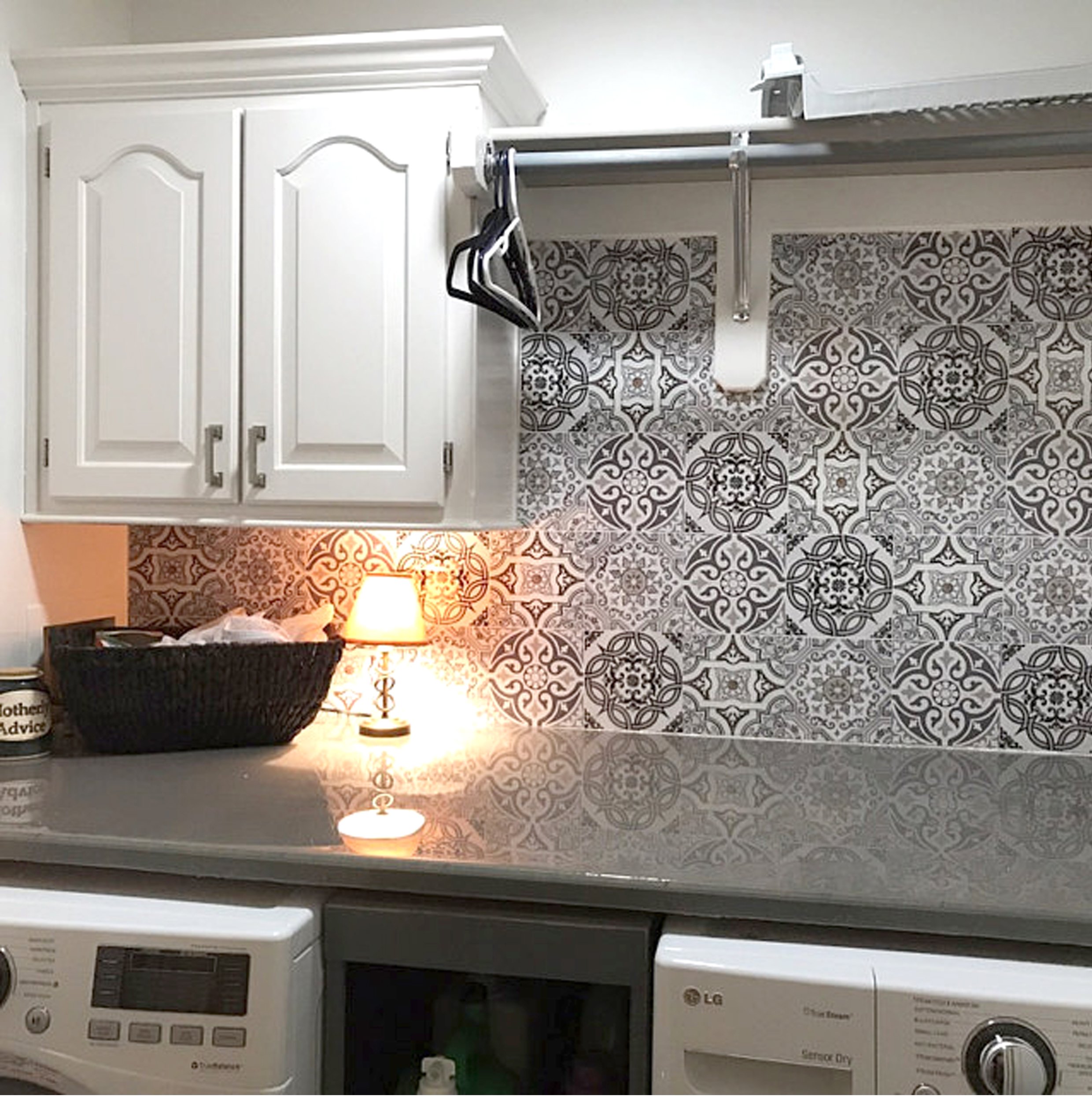 Bleucoin Art Deco Peel and Stick Tile Stickers - Waterproof Removable Wall Decals for Kitchen Backsplash, Bathroom, Renters & DIY Home Decor (44-Pack, 5.5x5.5 Inches) - Perfect for Updating Apartments, Dorm Rooms & Rental Properties Without Damage