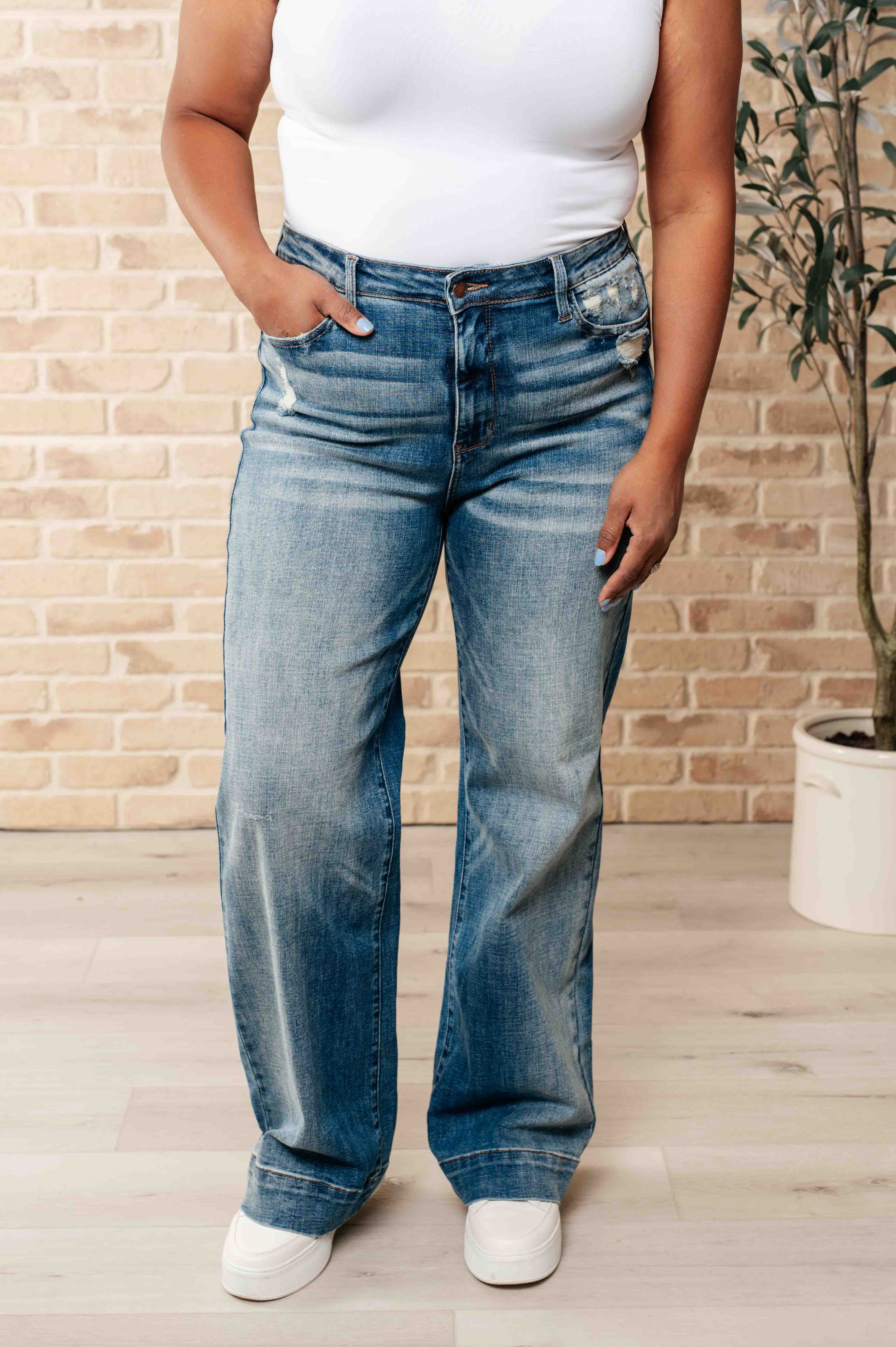 Katrina High Waist Distressed Denim Jeans for Women - Vintage Ripped Skinny Jeans - Perfect for Casual Outfits & Street Style Fashion