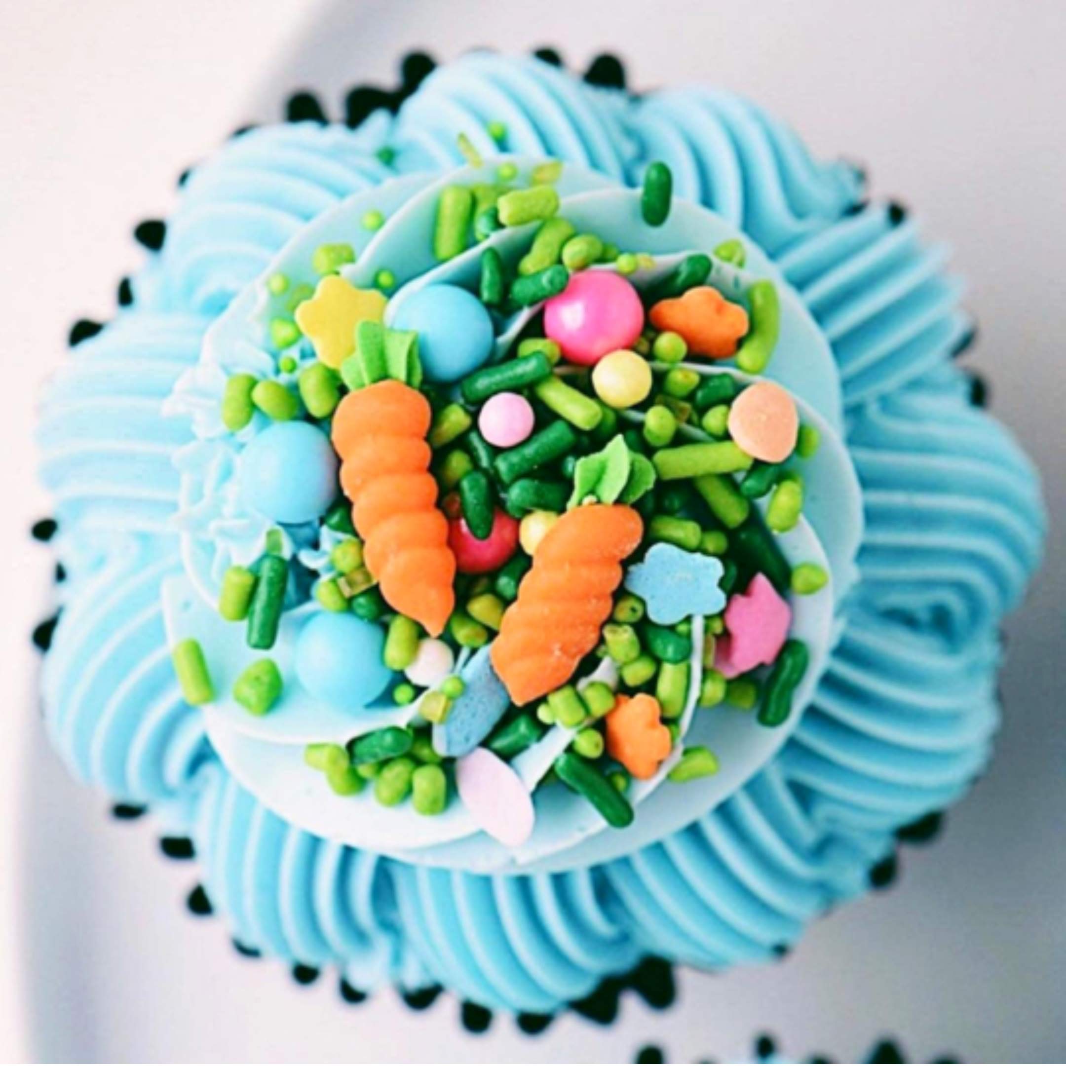 Hoppy Easter Sprinkle Mix by Simply Sucré - Easter Baking Decorations, Edible Cake Sprinkles in 4oz, 8oz, 16oz & 24oz Bulk Sizes - Green Sugar Confetti for Cupcakes, Cookies & Desserts (8 oz Jar)