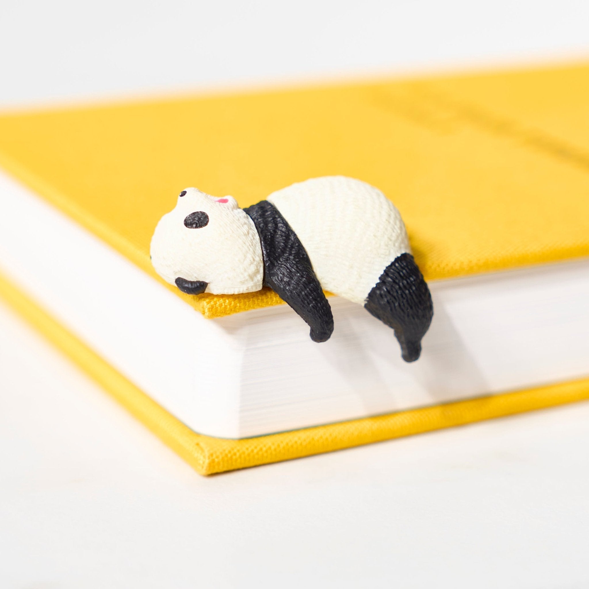 Panda Resting on the Edge Gacha Capsule Toy - Cute Collectible Figure for Anime Fans, Desk Decor & Stress Relief | Perfect for Office, Home Display & Kawaii Collections