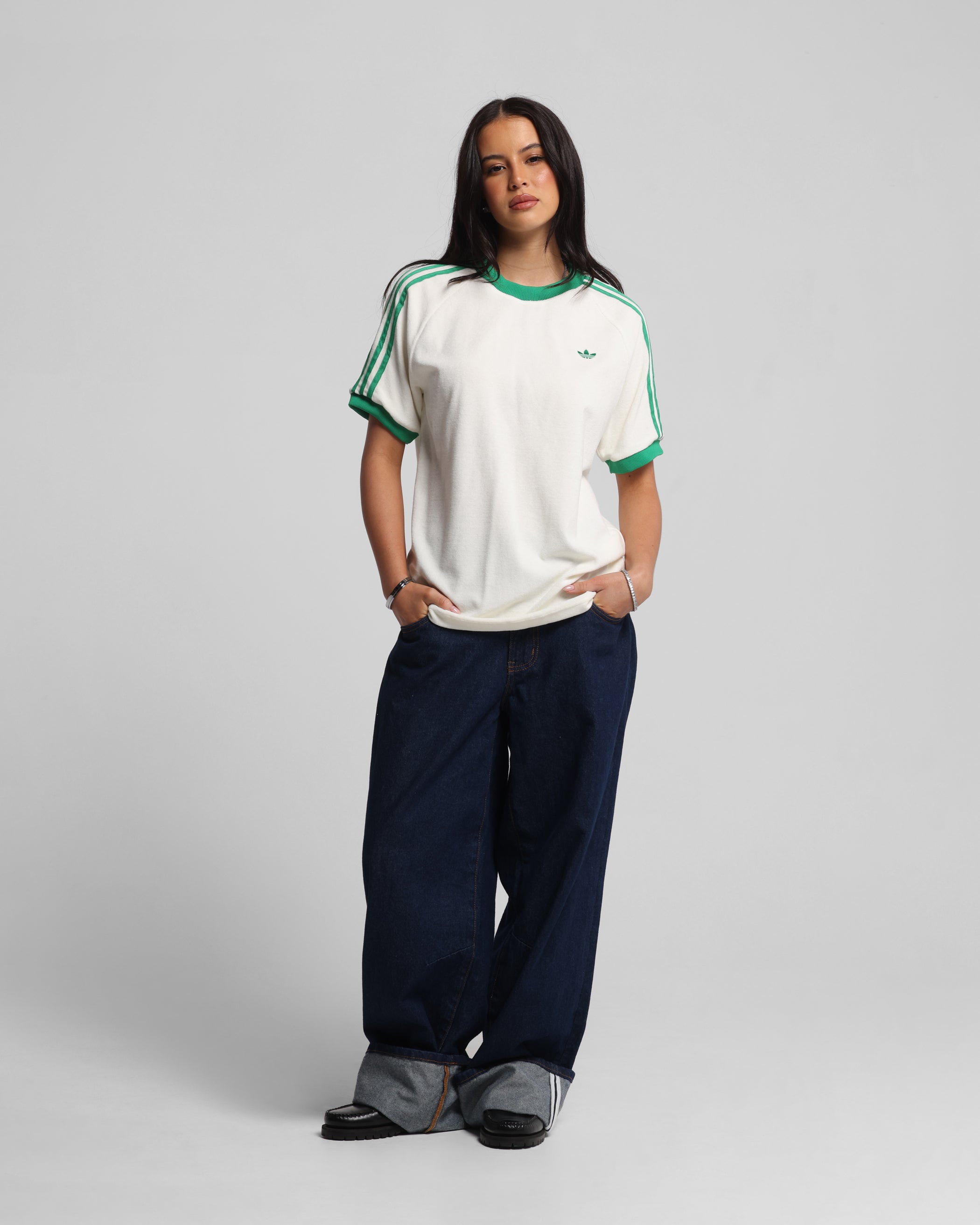 Adidas Originals 70's Cali Vintage T-Shirt - Off White | Retro Casual Wear for Men & Women | Perfect for Street Style & Everyday Outfits