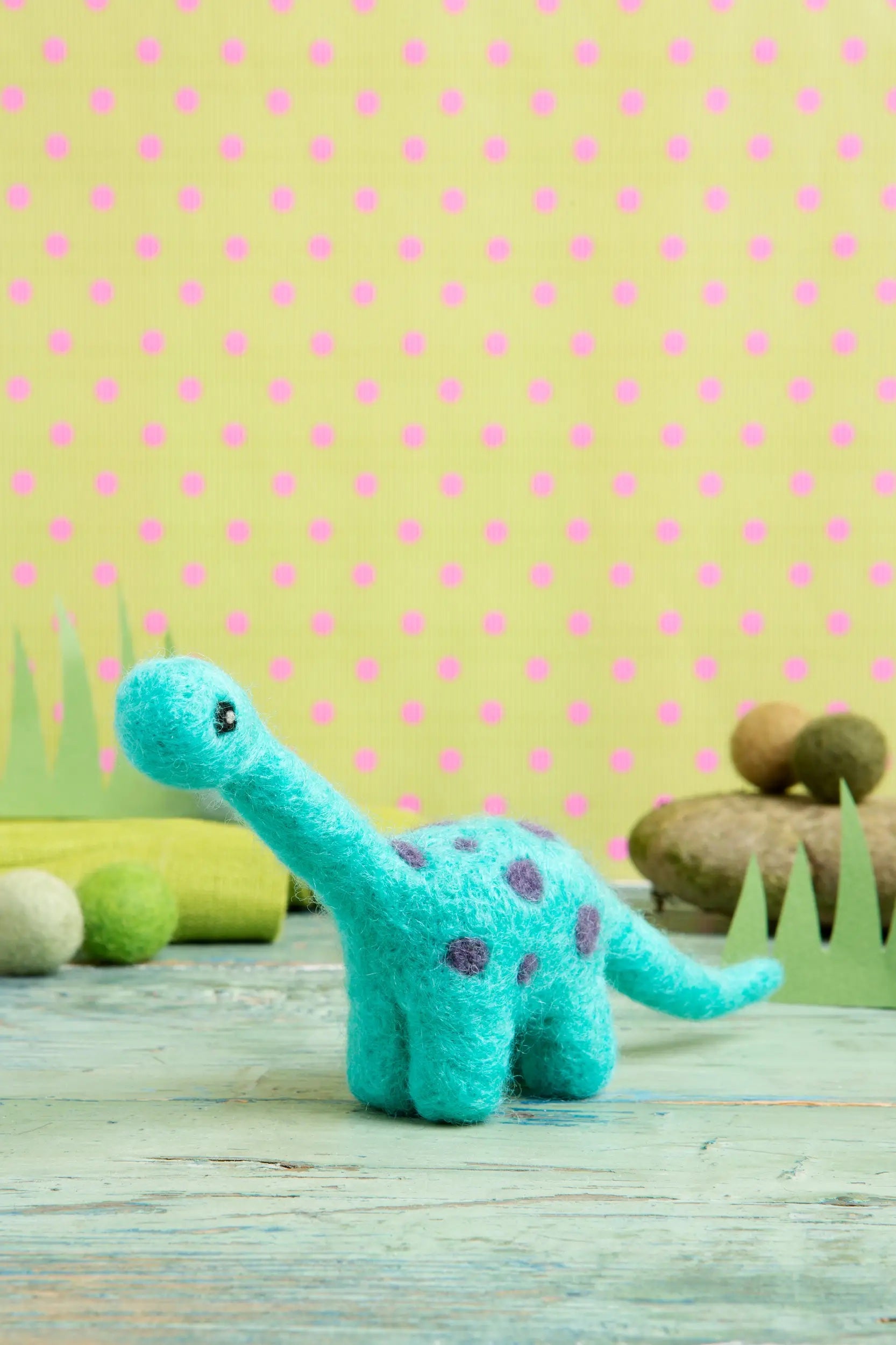 Premium Needle Felting Kits for Beginners & Adults - Complete DIY Wool Craft Starter Set by Hawthorn Handmade - Perfect for Home Decor, Gifts & Stress Relief