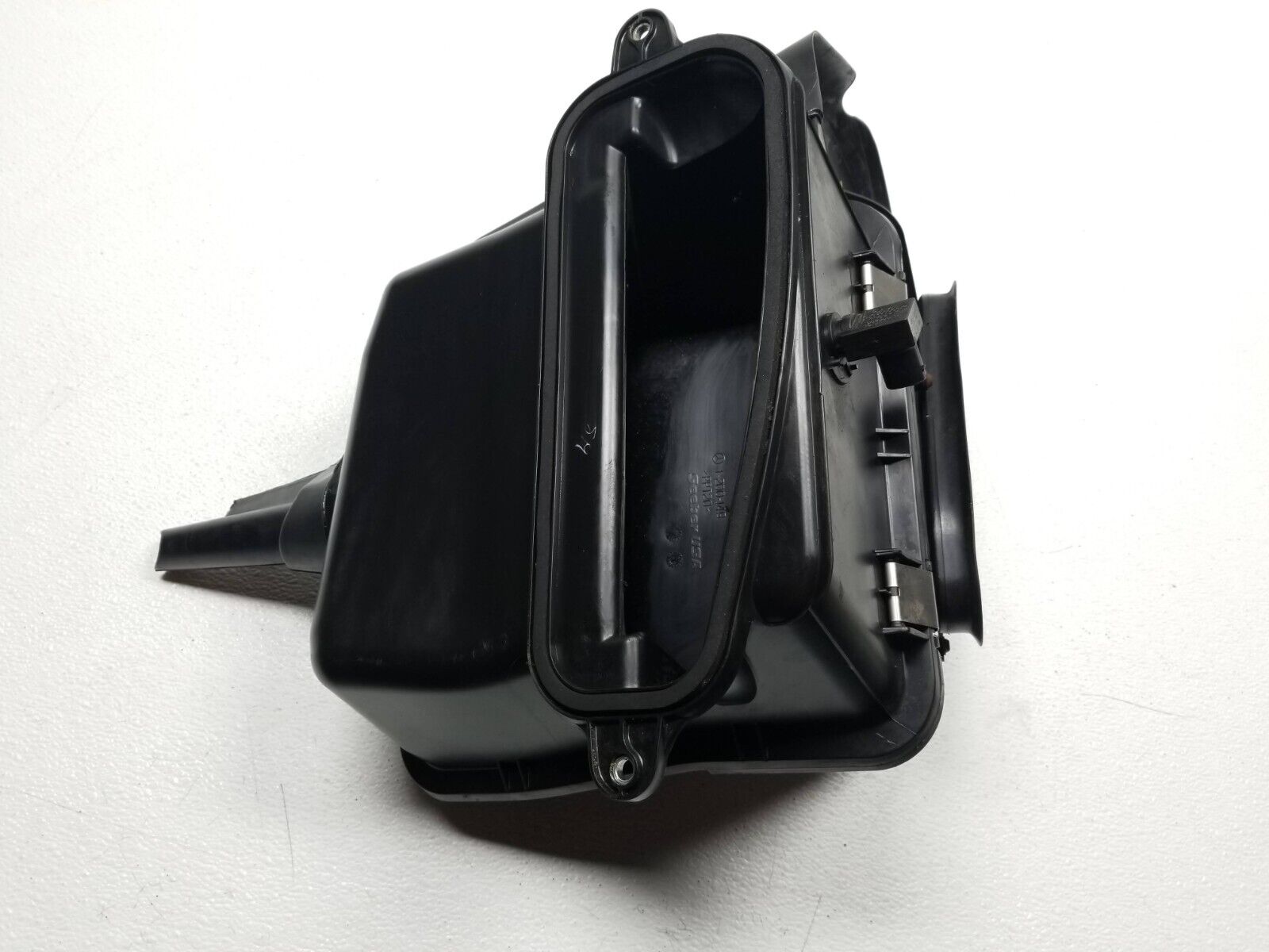 2006-2011 Mercedes ML500 Cabin Air Filter Housing Replacement - OEM Quality - Perfect for Improved Airflow & Interior Air Quality | Fits ML500 Models