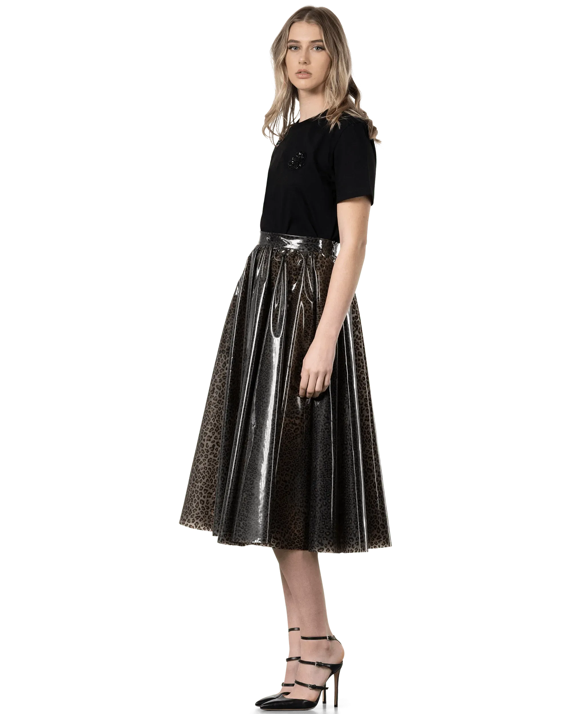 Embellished Black Logo T-Shirt for Men & Women | Stylish Casual & Streetwear Fashion | Perfect for Everyday Wear, Outings & Gifting