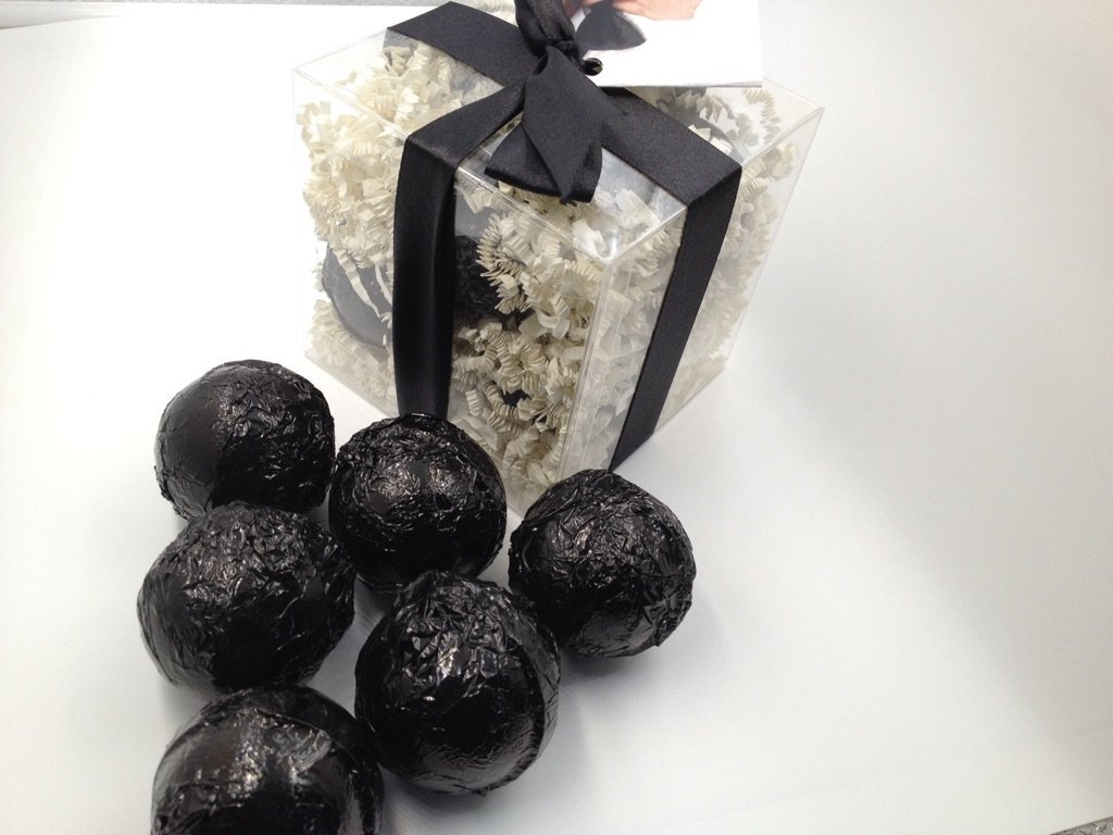 Little Black Dress Gift Set with 6 Moisturizing Bath Bomb Fizzies - Shea Butter, Mango & Cocoa Butter for Dry Skin (14oz) | Spa Night, Self Care, Birthday Gift for Women, Relaxation & Skin Hydration