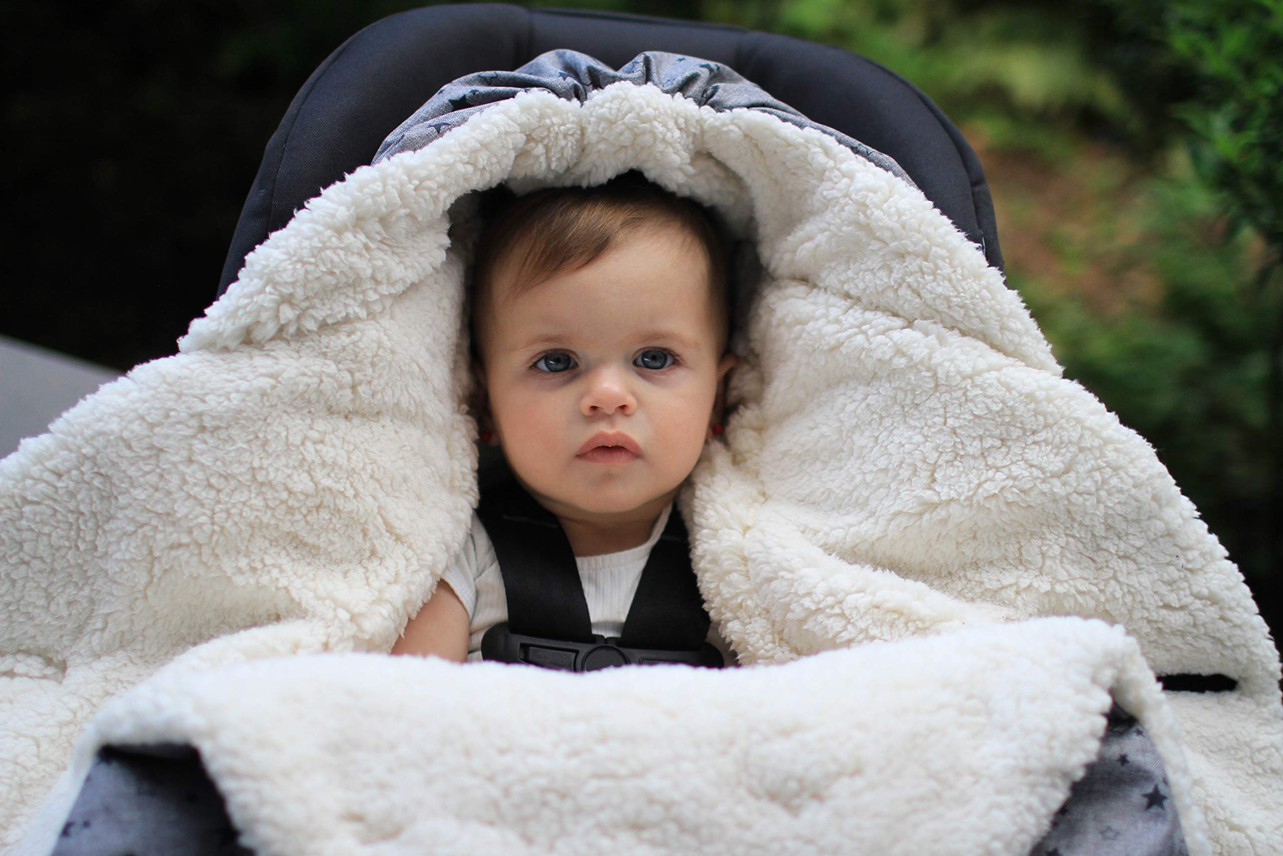 7AM Enfant Baby Car Seat Cover - Nido Quilted Infant Car Seat Protector with Hood & Soft Plush Lining | Universal Fit for Strollers & Car Seats | Perfect for Winter, Travel & Outdoor Adventures