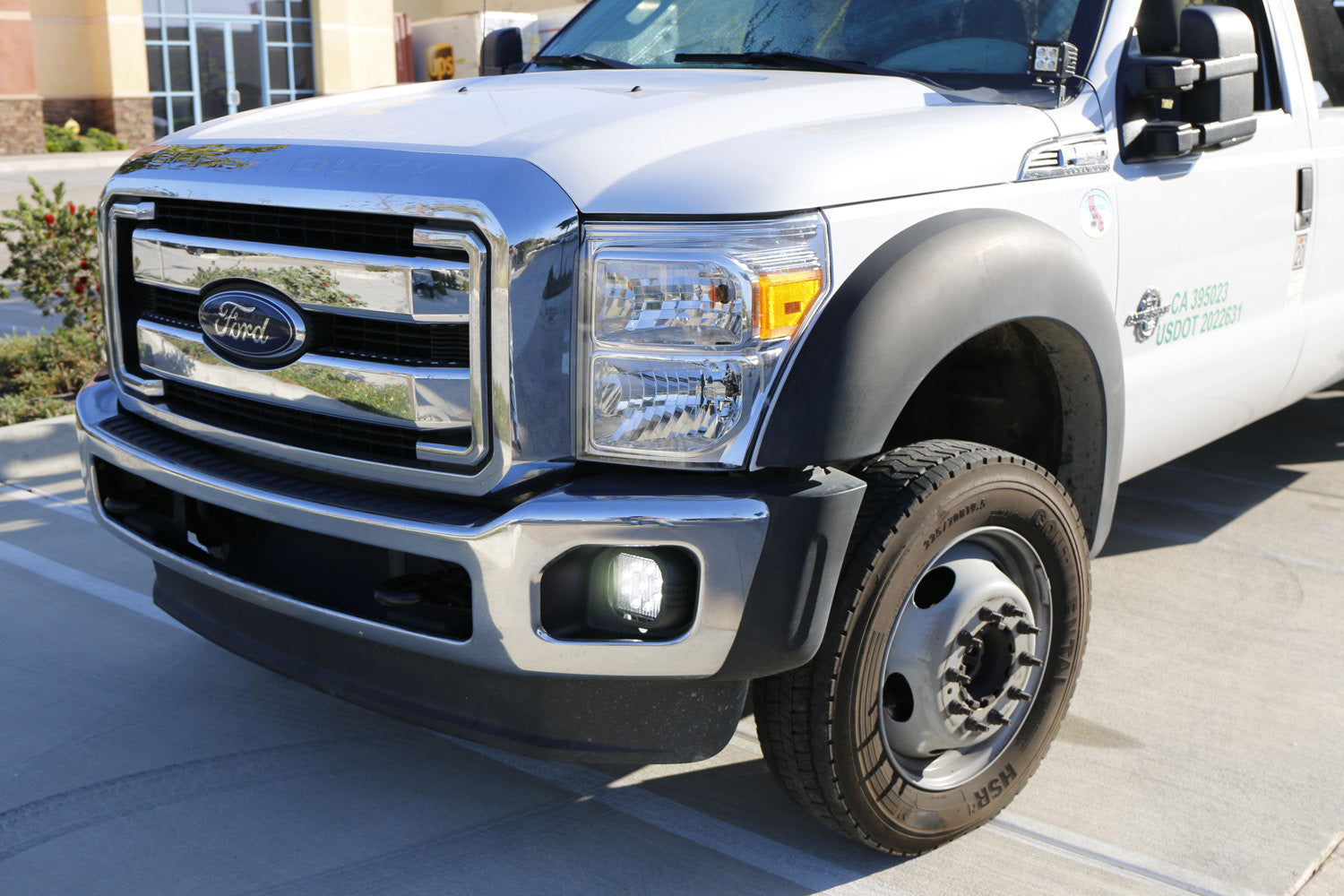 27W LED Fog Lights with Bezels, Brackets & Wiring Kit for 2011-2016 Ford F250 F350 F450 Super Duty Trucks - Durable Off-Road Lighting for Foggy Conditions & Night Driving