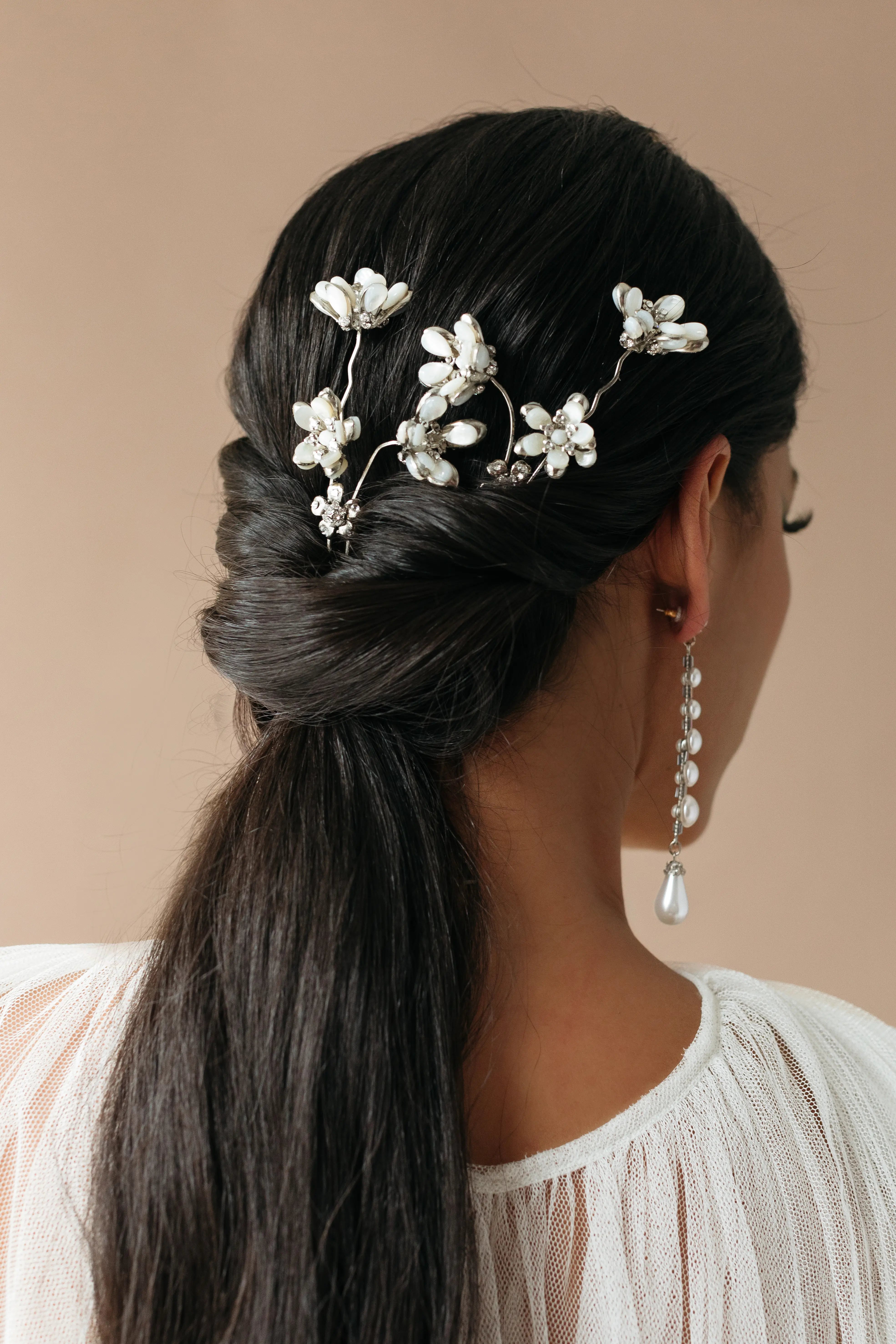 Premium Aster Pin - Elegant Floral Brooch for Women | Perfect for Dresses, Jackets & Hats | Great Gift for Weddings, Parties & Special Occasions