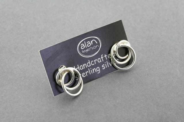 Interlinked 3 Circle Knot Stud Earrings for Women - Minimalist Geometric Jewelry - Perfect for Everyday Wear, Date Night & Special Occasions