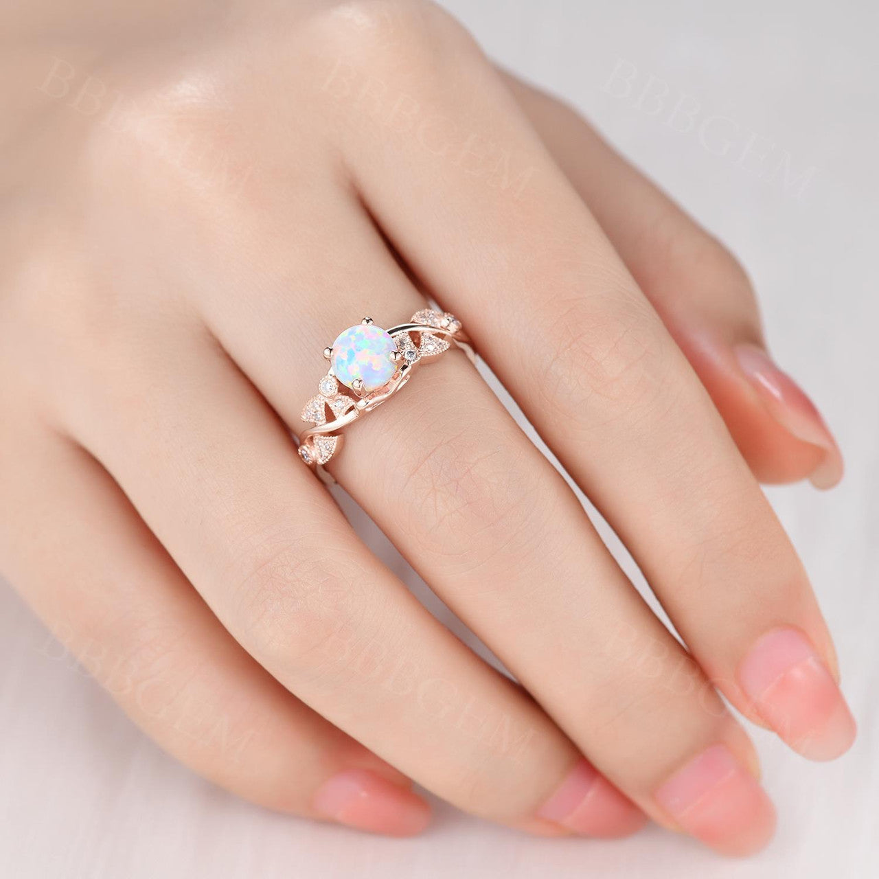 14K & 18K Rose Gold Opal Engagement Ring - Round Cut Art Deco Wedding Band with Milgrain Detailing - Vintage Style Anniversary Gift Set for Women - Perfect for Proposals, Weddings & Special Occasions