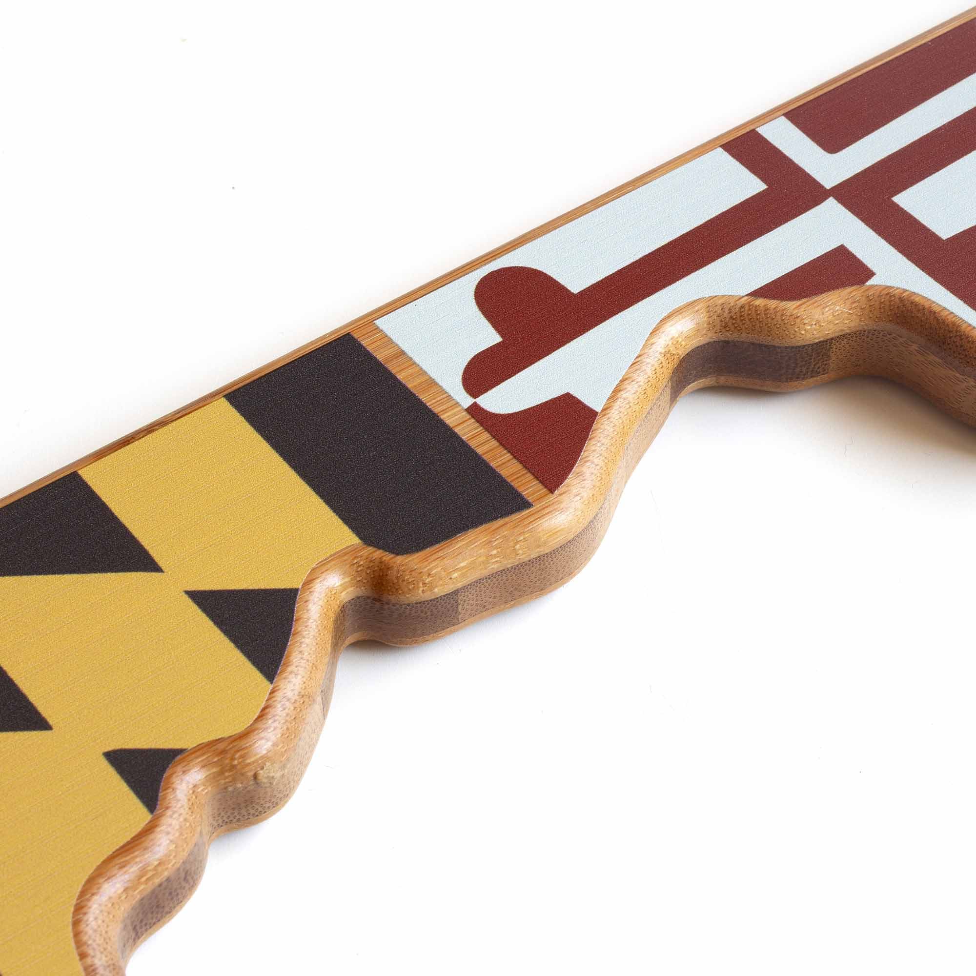 Premium Maryland-Themed Wooden Cutting Board with Summer Stokes Artwork - Perfect for Kitchen Decor, Gift Giving & Home Use