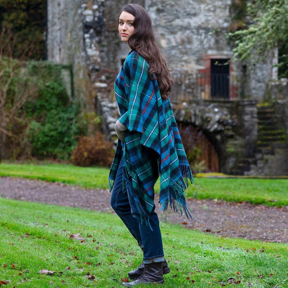 Alice MacKenzie Authentic Lambswool Serape Wrap - Soft & Warm Winter Shawl for Women - Perfect for Cozy Evenings, Outdoor Adventures & Boho Fashion