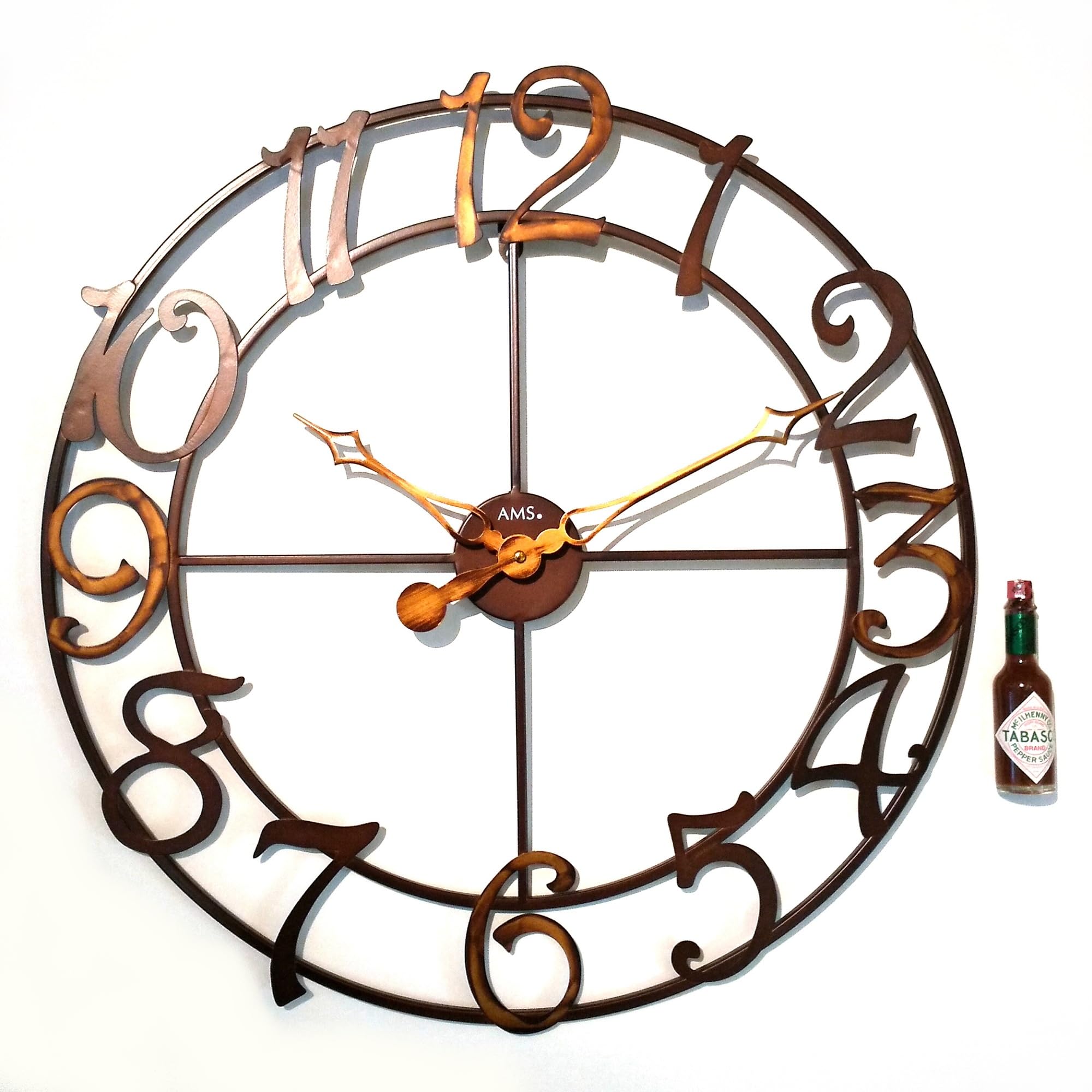 Modern Silent Quartz Wall Clock - Battery Operated Analog Clock for Home, Office & Living Room Decor - Elegant Round Design with Clear Numbers - Perfect for Bedroom, Kitchen & Workspace