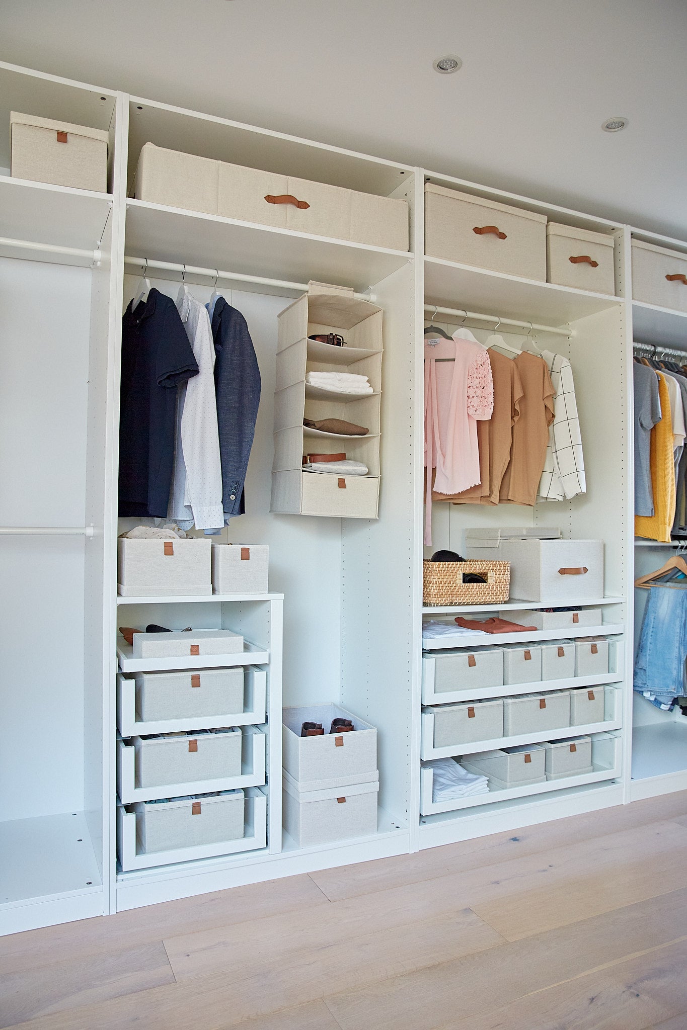 5-Pocket Hanging Organizer with Drawer - Space-Saving Closet & Wardrobe Storage for Clothes, Shoes & Accessories - Perfect for Bedroom, Dorm & Travel