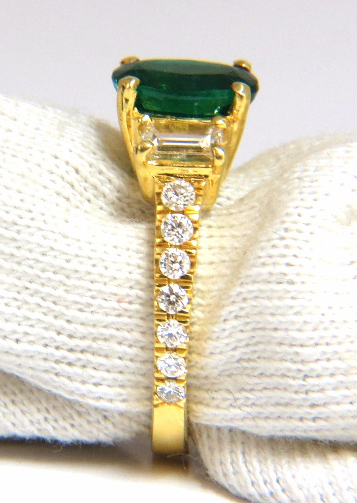 GIA Certified 2.68 Carat Natural Emerald Diamond Ring in 18K Gold - Elegant Engagement & Wedding Jewelry for Women