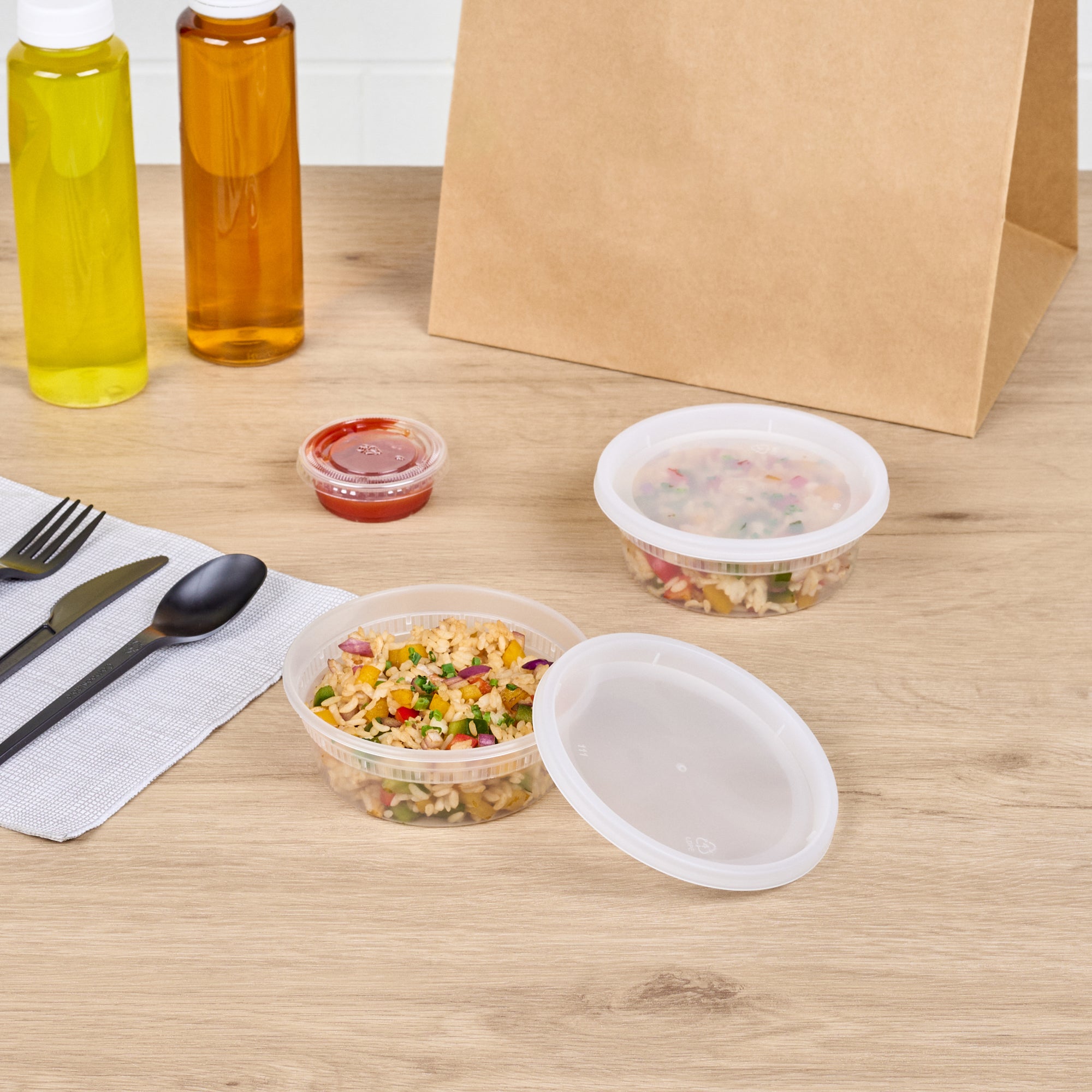 8 oz Round Clear Plastic Soup Containers with Lids (25-Pack) - Microwave Safe, 4.5