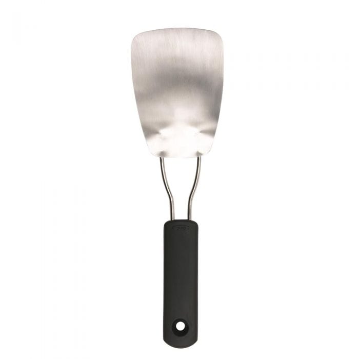 OXO Flexible Turner Spatula - Heat-Resistant Silicone Kitchen Utensil for Flipping Pancakes, Eggs & Burgers - Perfect for Non-Stick Pans & Grilling